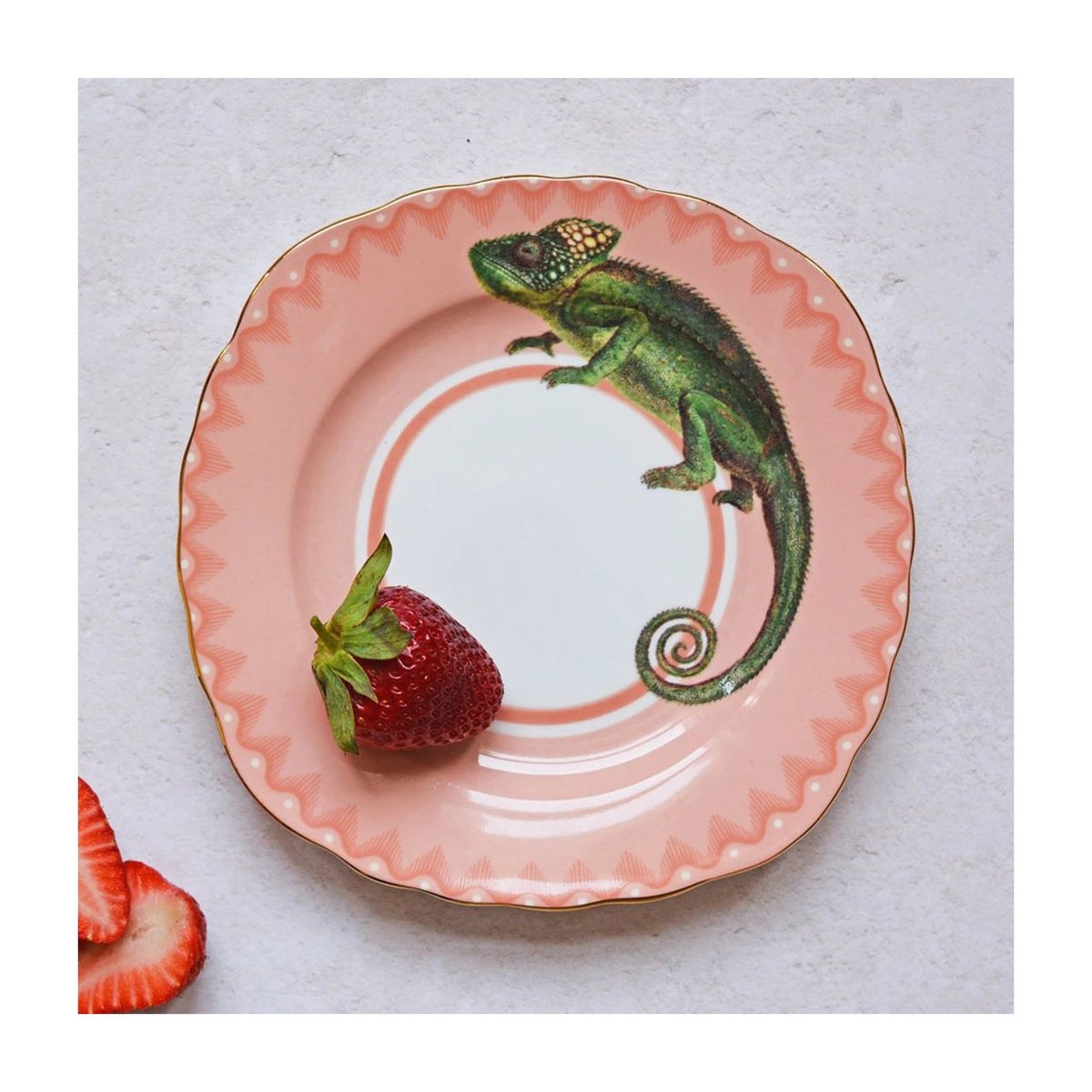 Assiette Caméléon 16cm multicolor , détails bords dorés, YVONNE ELLEN
