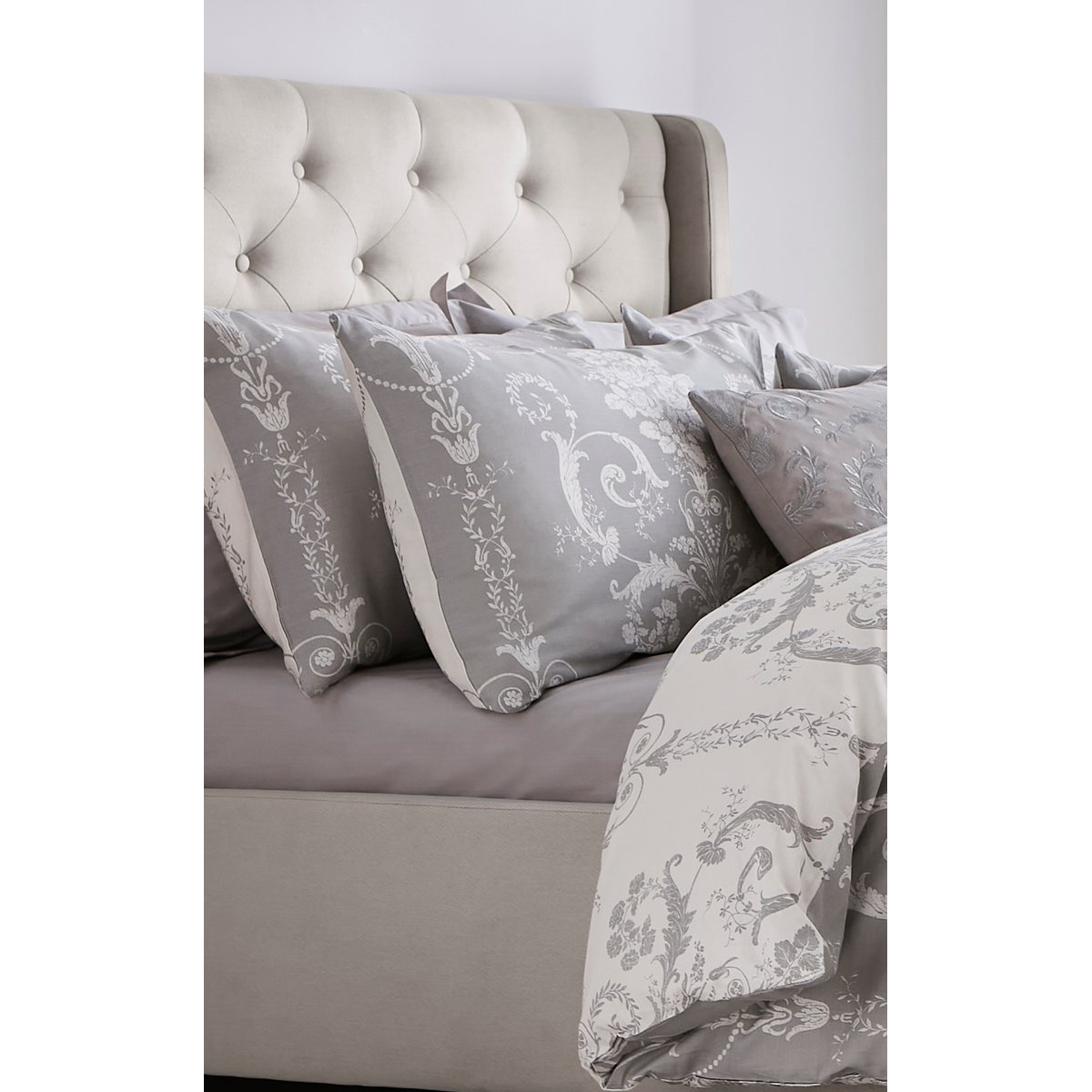 Parure de lit fleurie baroque damassé Josette Steel, housse de couette + 2 taies pour lit en 140 gris, LAURA ASHLEY