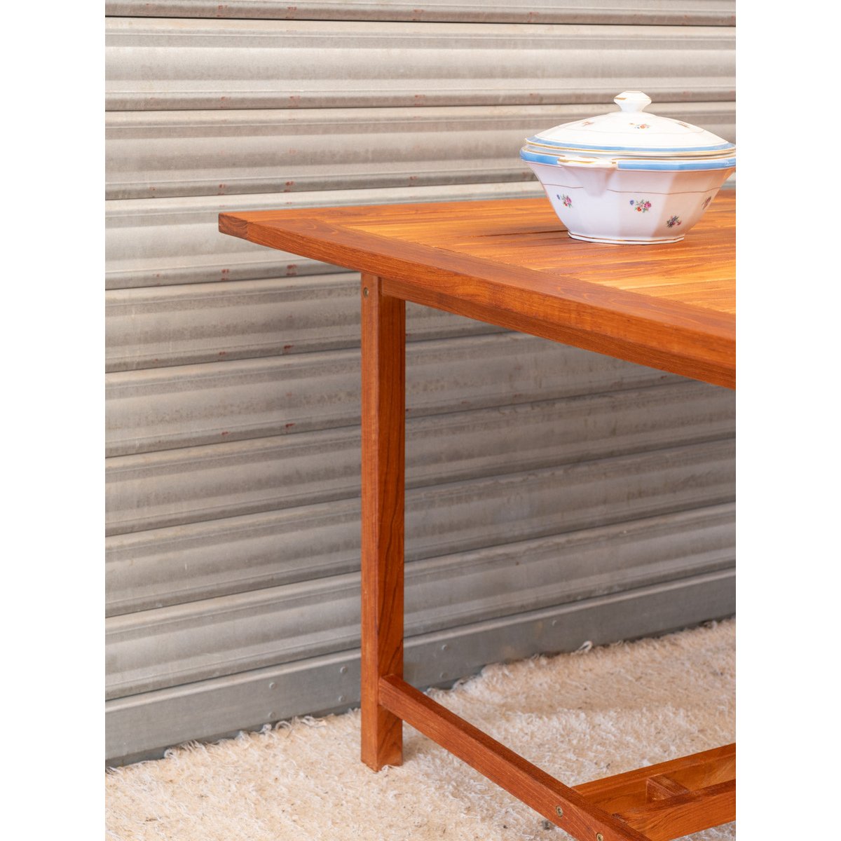 Table à manger en bois Romy N°1444 - Bon état bois clair, DEBONGOUT