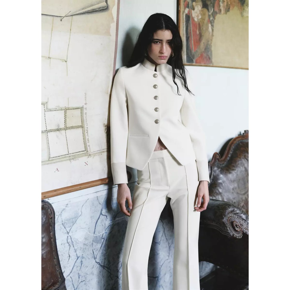 Veste à col officier boutons bijoux blanc cassé, MANGO