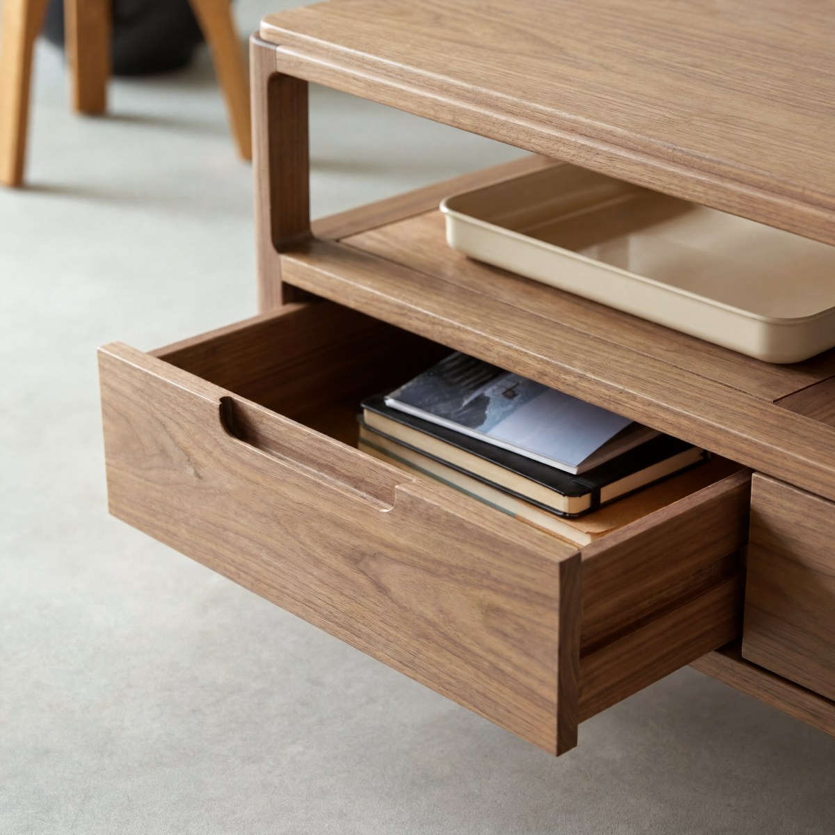 Meuble Hi-FI, TV en Noyer massif, ARTO marron, TIKAMOON