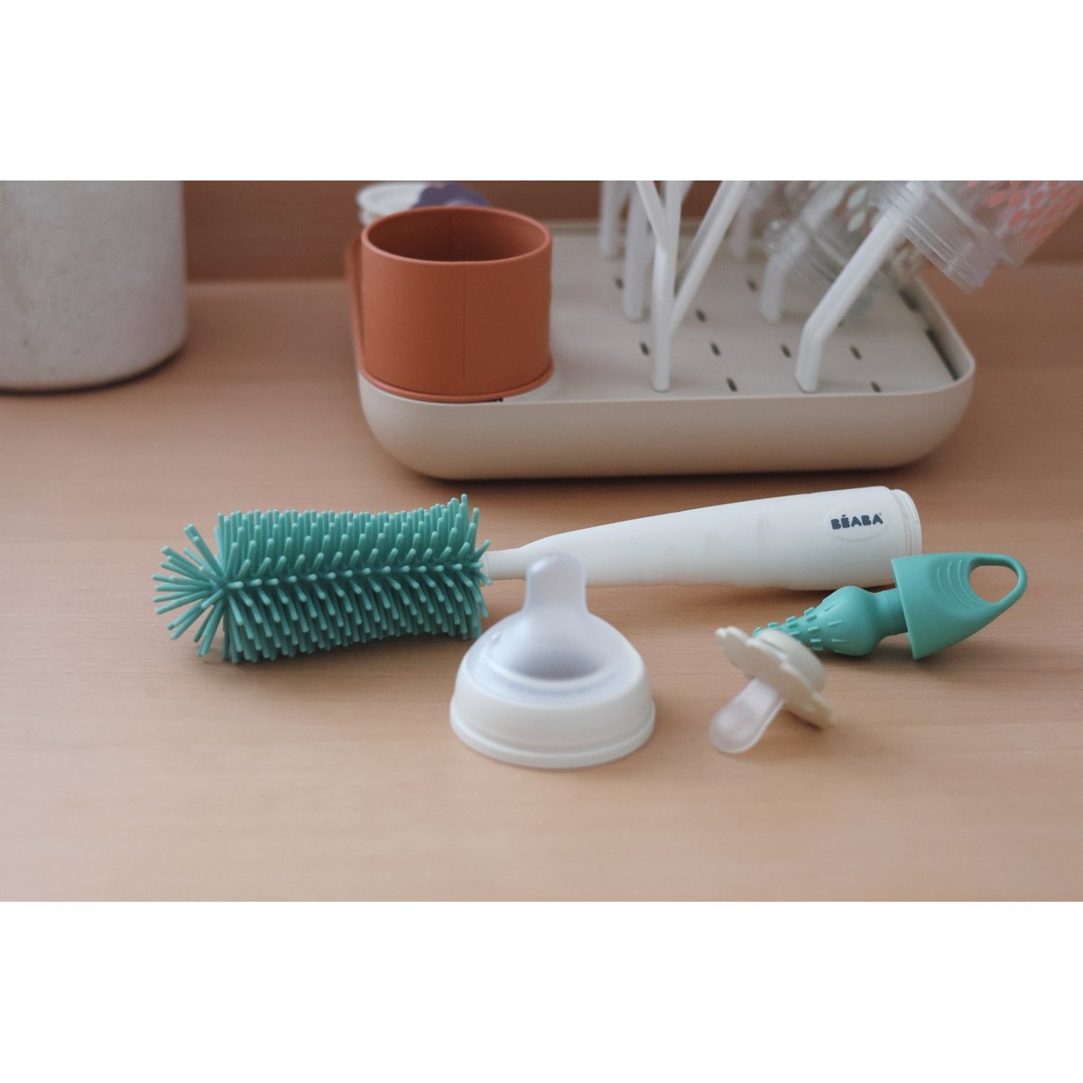 Goupillon pour biberon vert sauge, BEABA