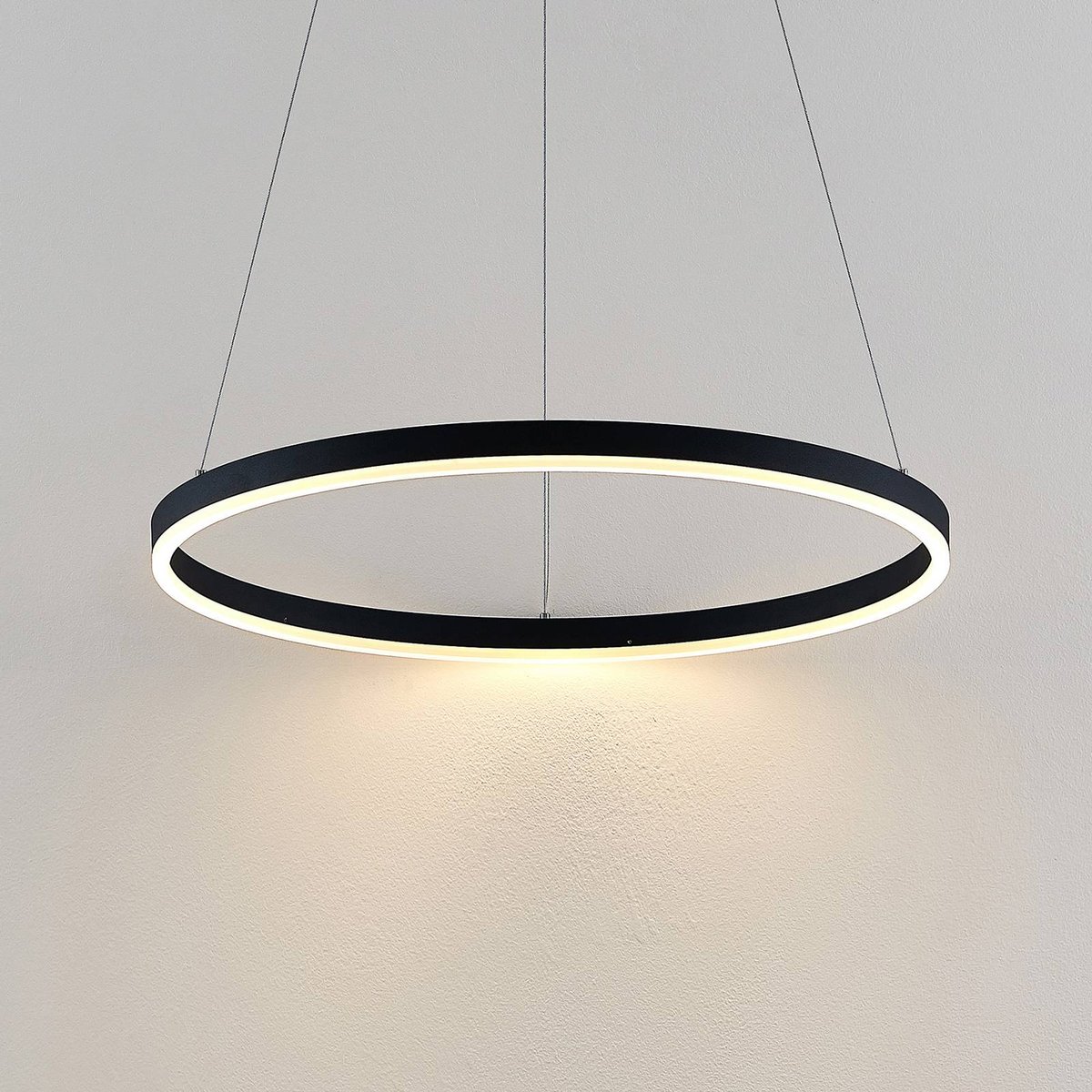 Suspension en métal moderneLED, Albiona noir, blanc, ARCCHIO