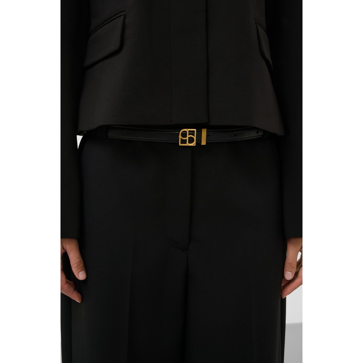 Ceinture noir, SOAKED IN LUXURY