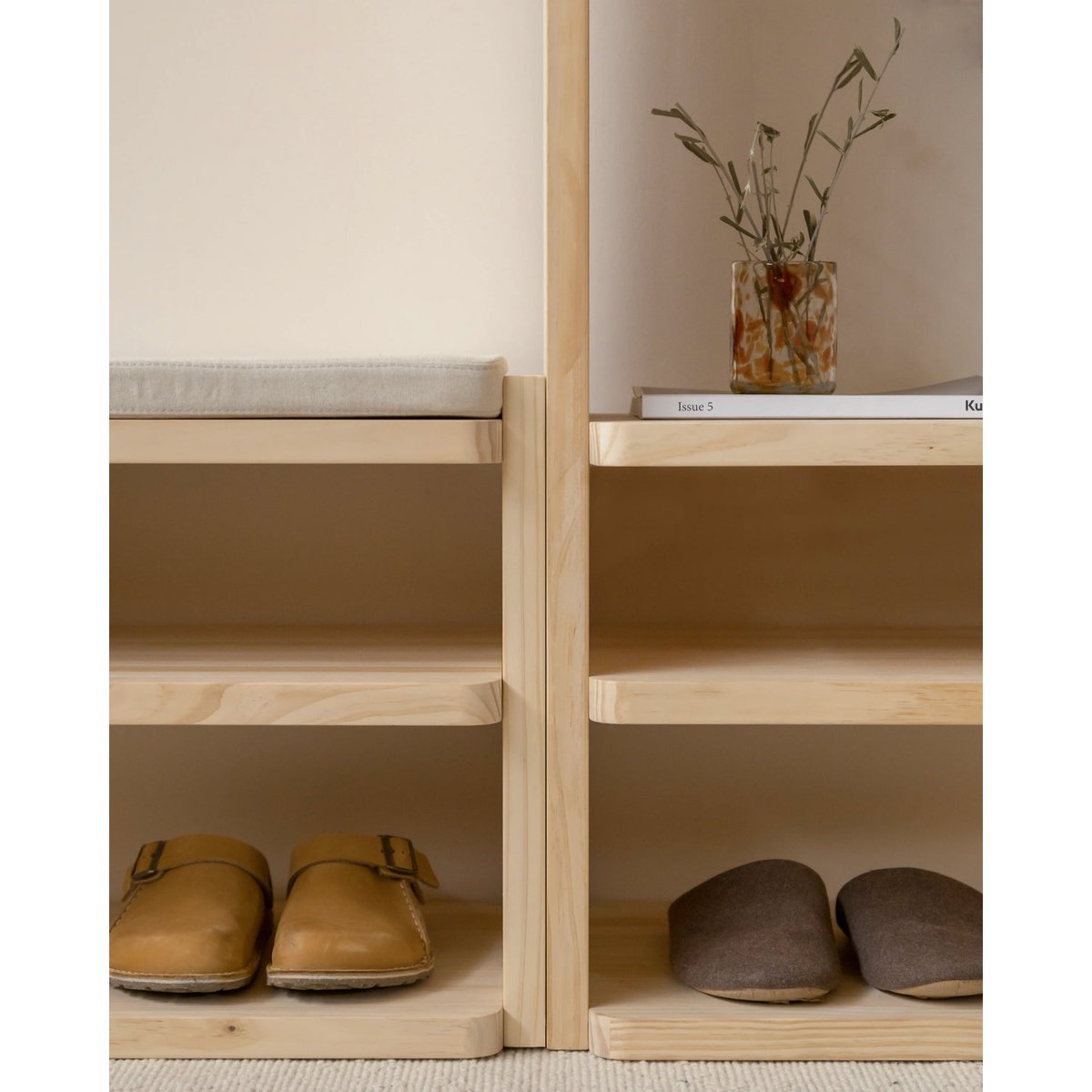 Porte-manteau et porte-chaussures non verni MARIOLA bois clair, NAAN FURNITURE