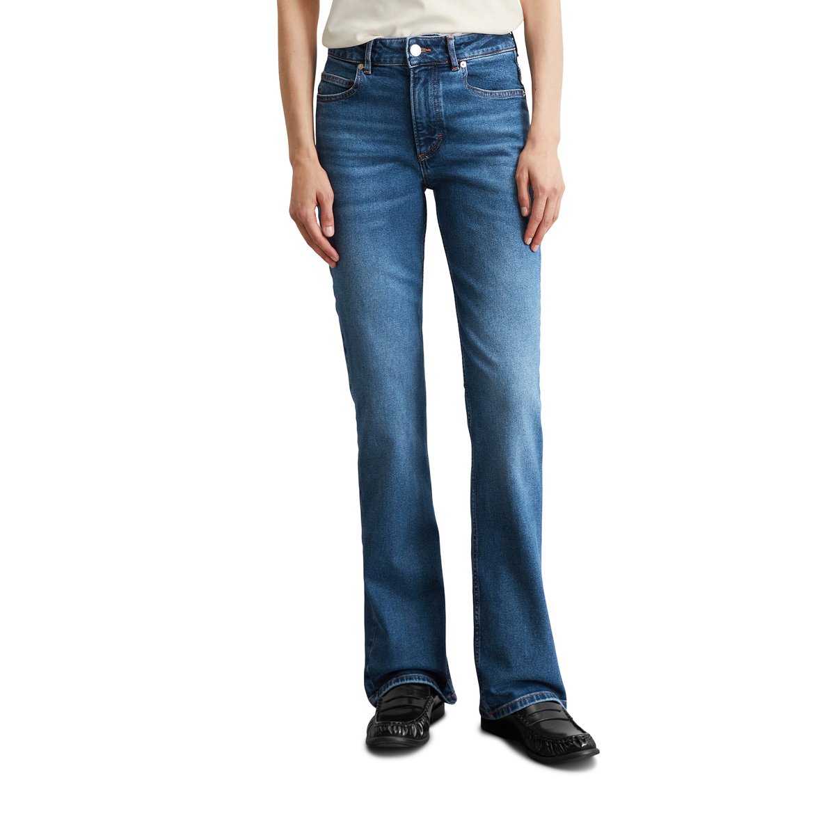 Jeans modèle Kiruna flared en coton organique mélangé stretch bleu foncé, MARC O'POLO
