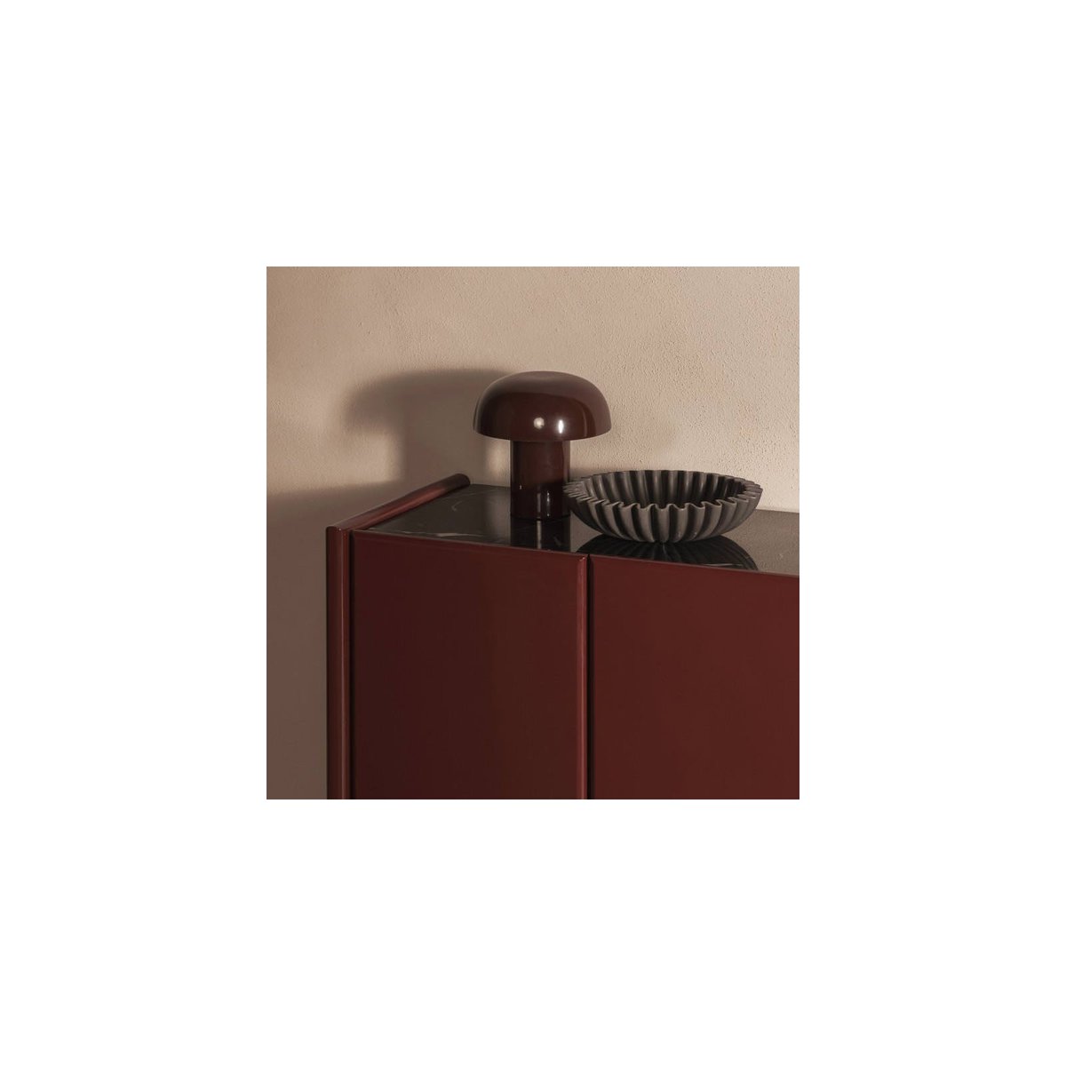 Buffet 4 portes LARIQ plateau marbre bordeaux brun et marbre noir, RECOLLECTION