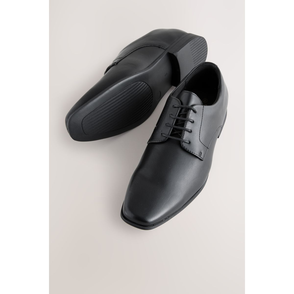 Chaussures derby fines à bout carré noir, NEXT