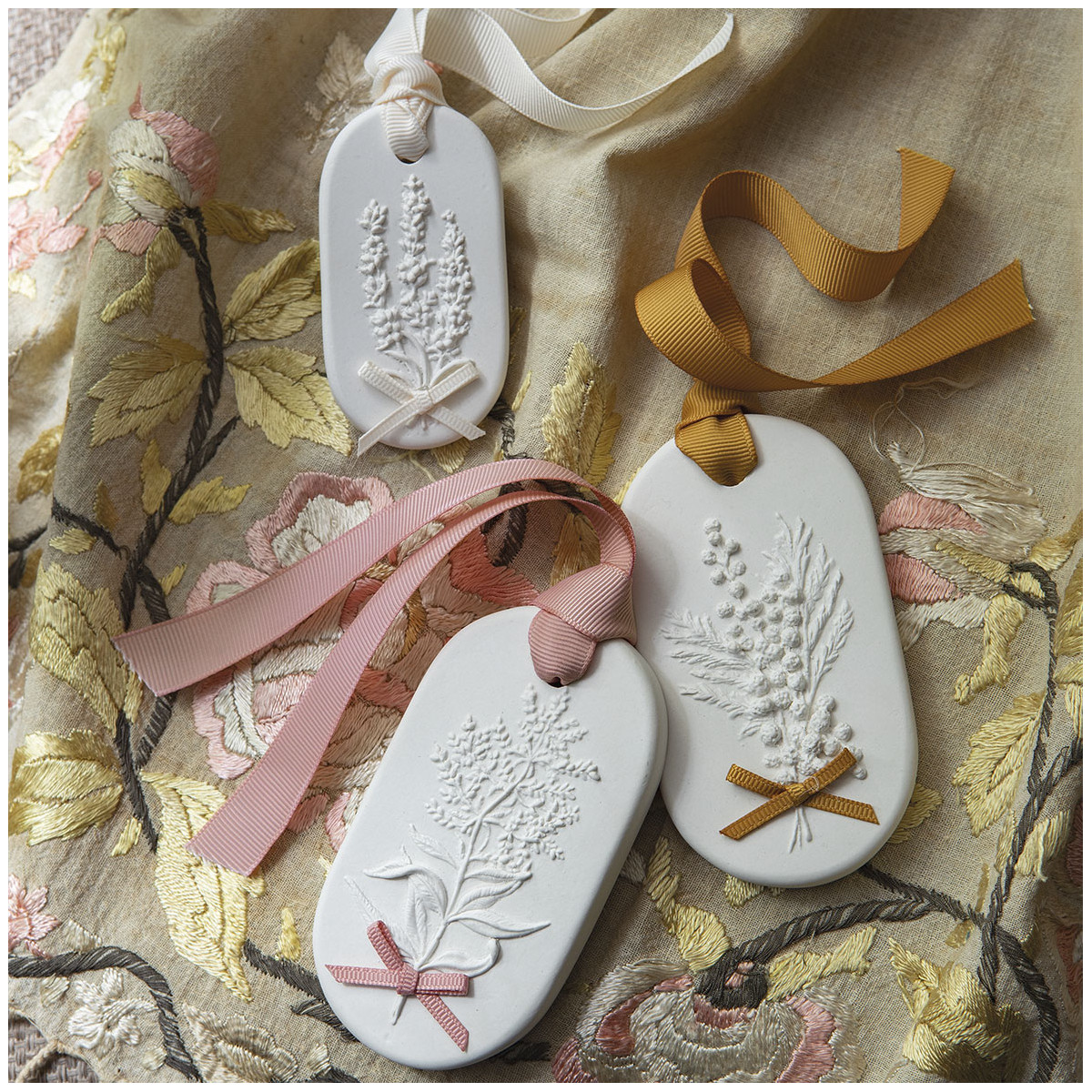 Pochon de 3 décors parfumés - Mimosa Joli blanc, MATHILDE M