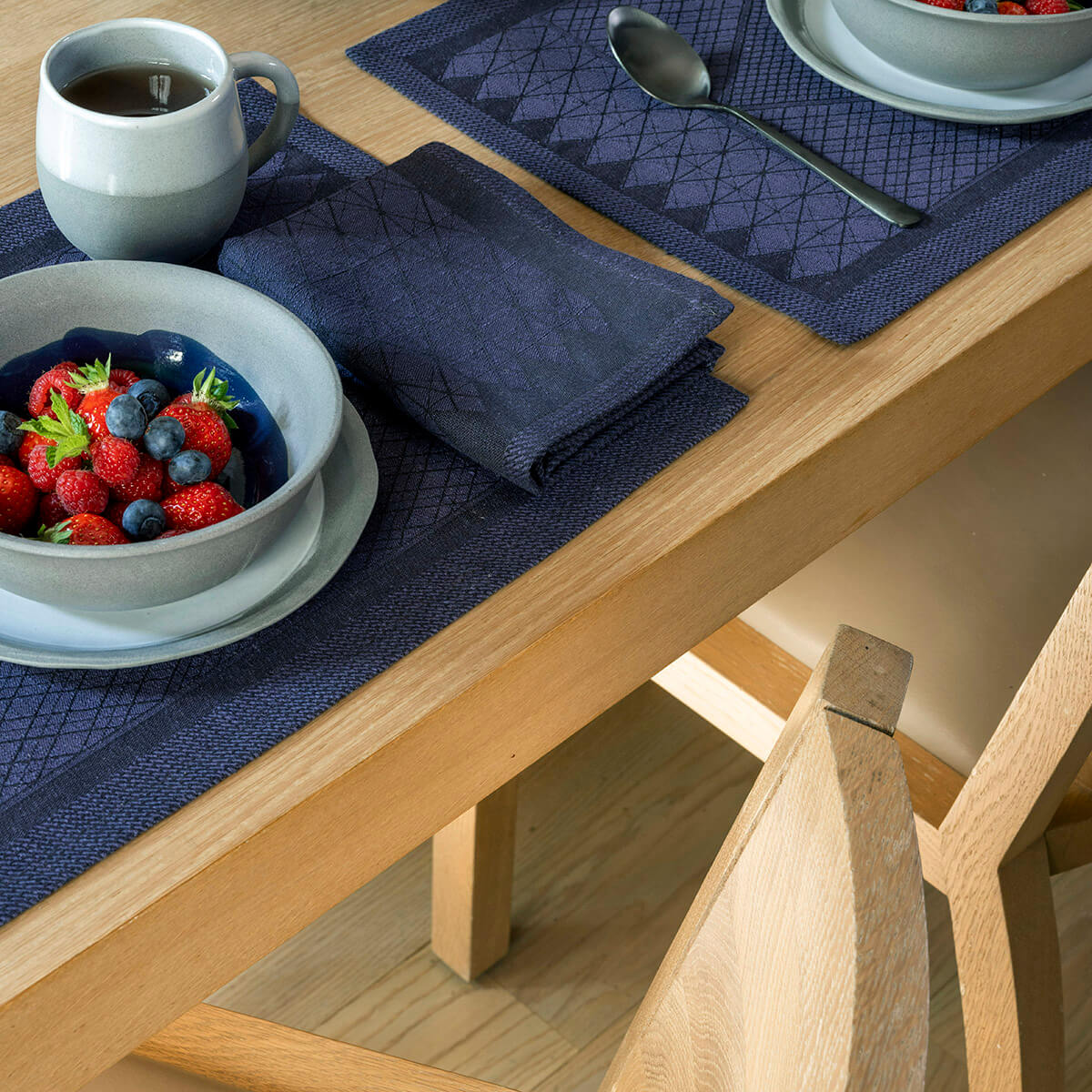 Set de table en Coton/Lin, CLUB LIGNE prusse, LE JACQUARD FRANCAIS