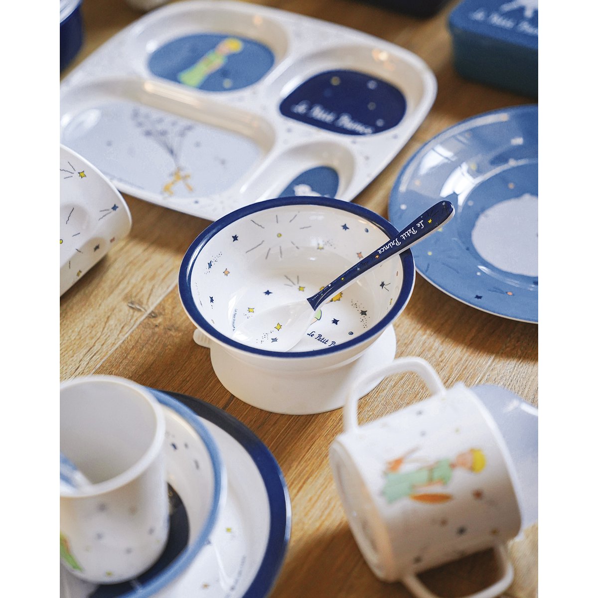 Bol ventouse avec cuillère LE PETIT PRINCE blanc / bleu, PETIT JOUR