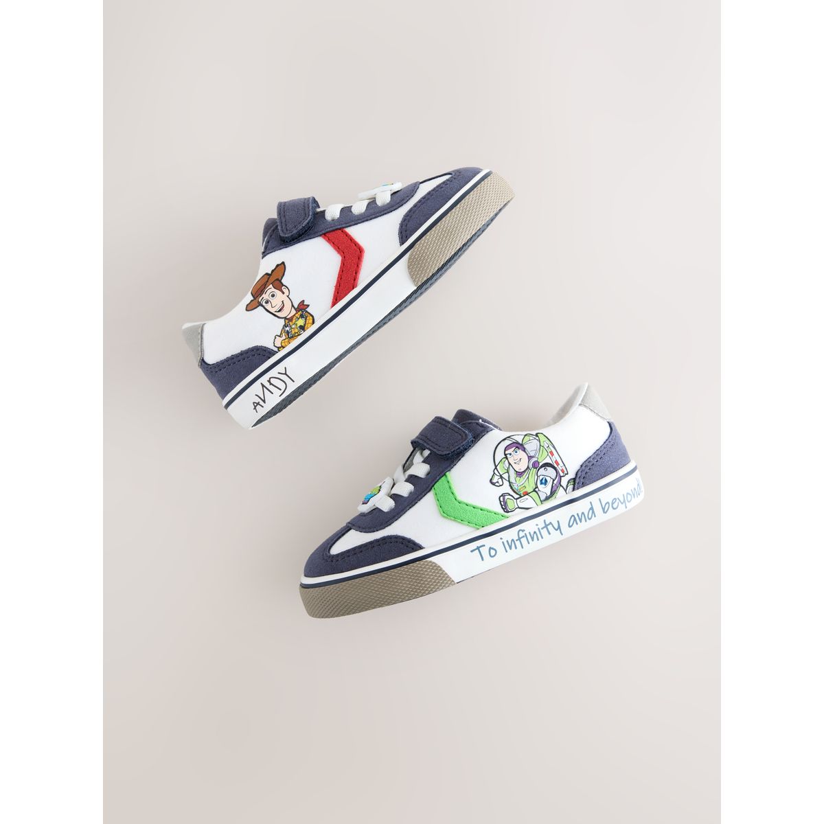 Baskets à lacets élastiques et scratch toy story blanc, NEXT