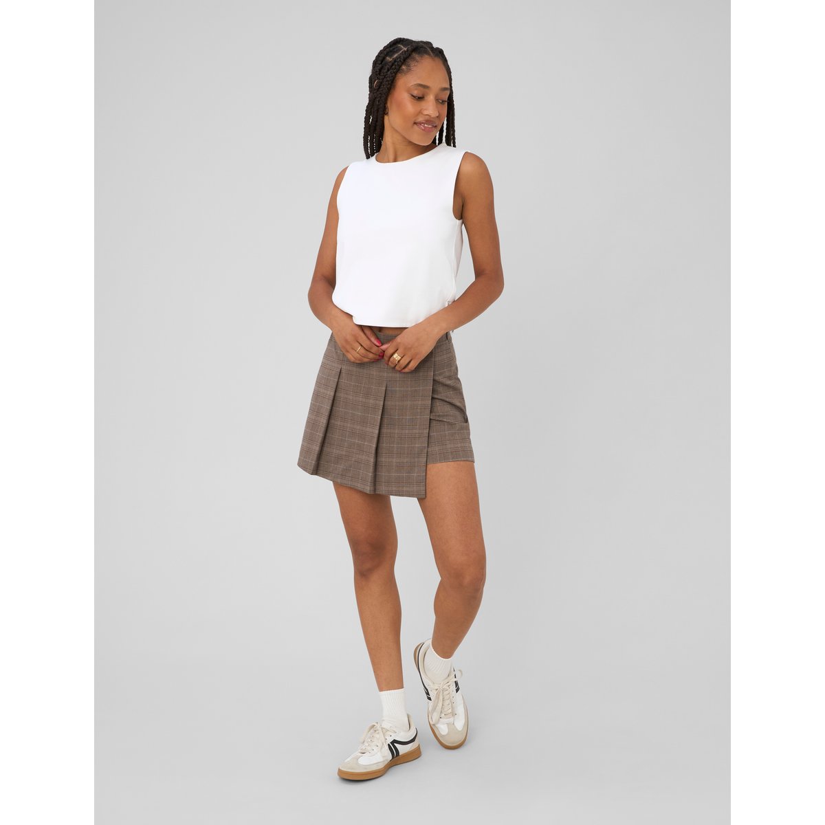 Jupe-short à carreaux marron foncée, BZB