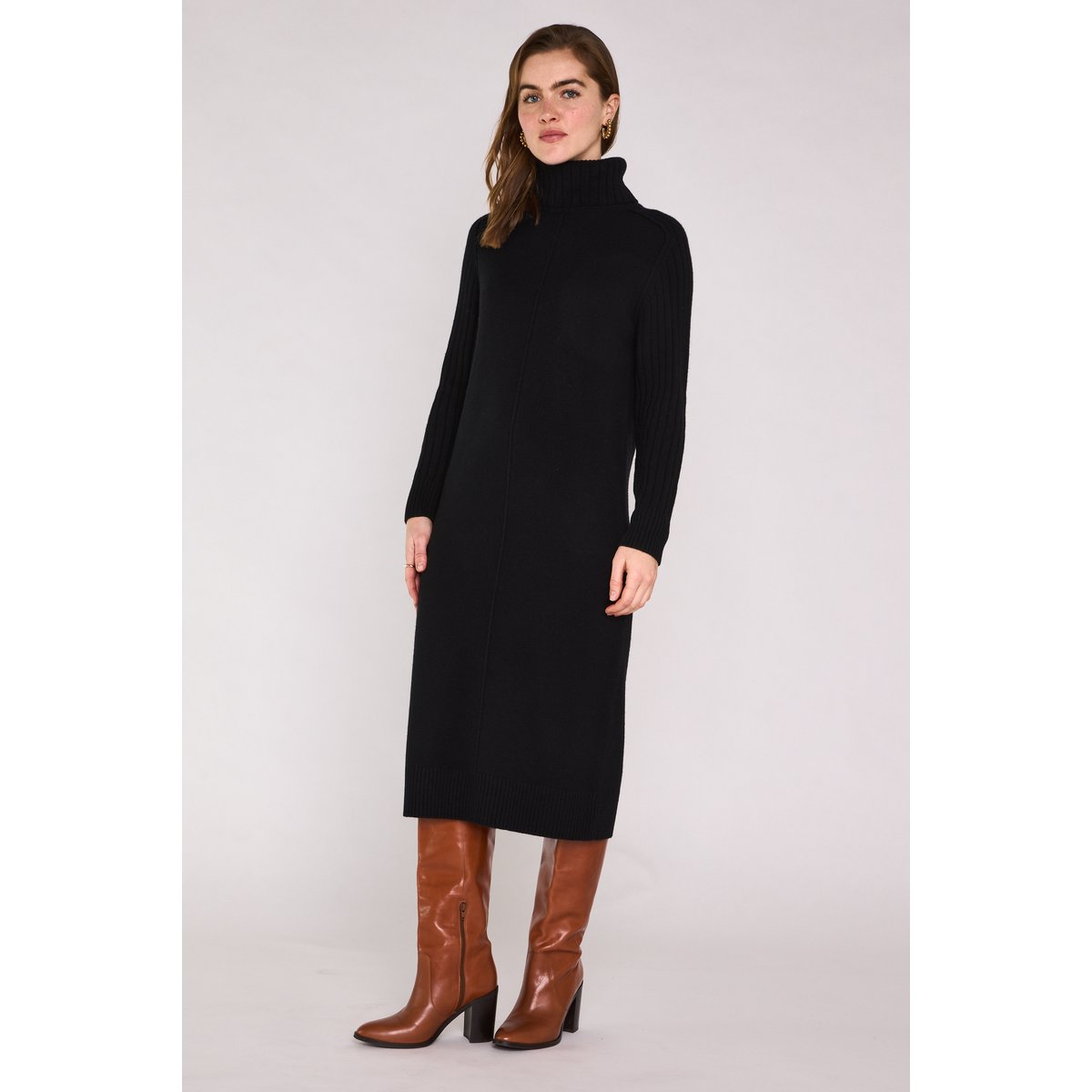 Robe pull en laine et yack BELLA noir, Maison 123