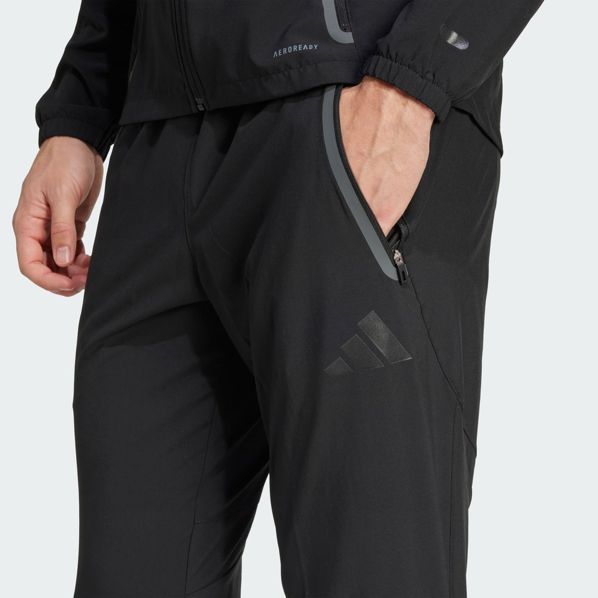 Pantalon de voyage Real Madrid Tiro 25 Competition Vis Tech black, adidas Performance