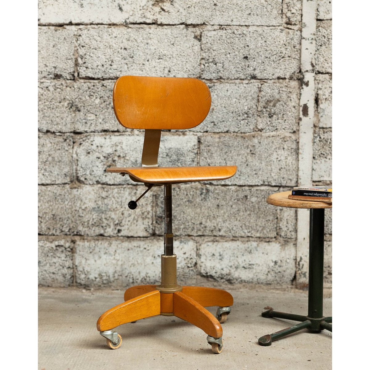 Chaise de bureau contemporaine Alma N°1770 - Bon état beige, DEBONGOUT