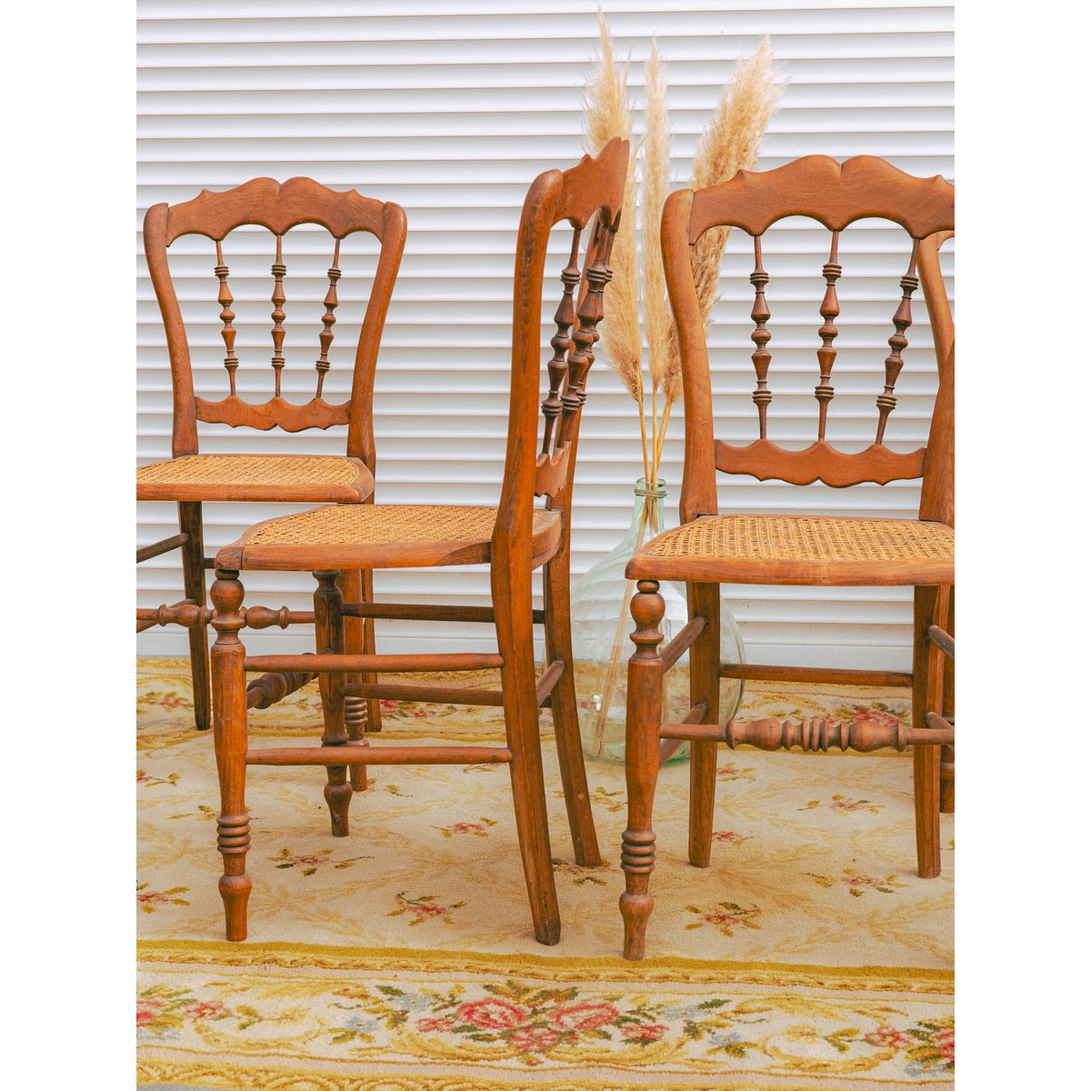 Lot de 4 chaises en bois et cannage Claude N°1559 - Bon état bois clair, DEBONGOUT