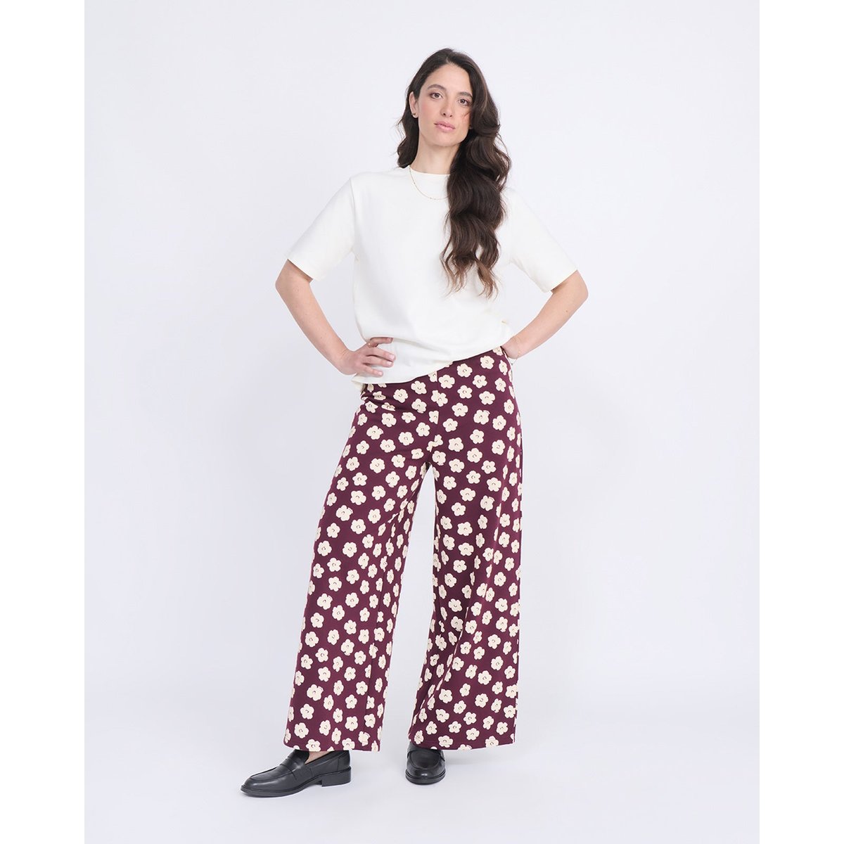 Pantalon en coton bio imprimé fleuri rouge merlot, EMOI EMOI
