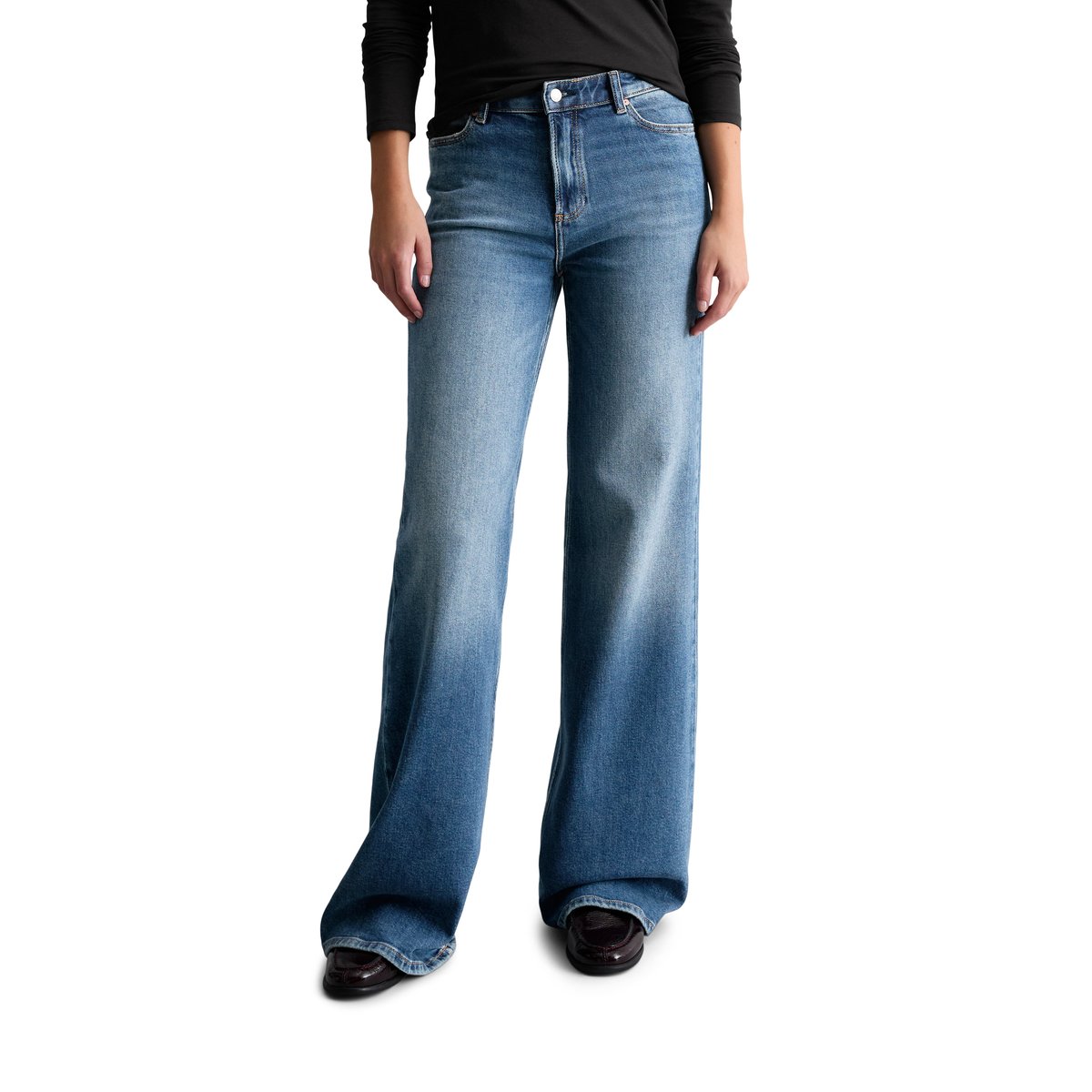 Jean modèle Grethe évasé en mélange de coton biologique et de lyocell bleu, MARC O’POLO DENIM