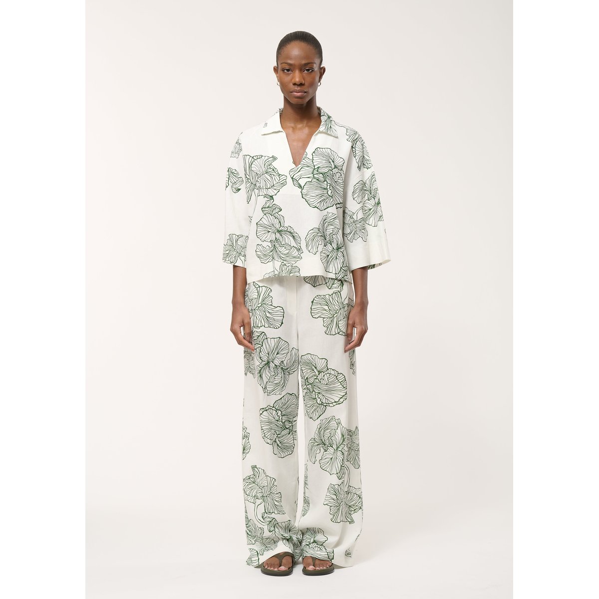 Pantalon large lin imprimé off white/vert mousse, HUMILITY