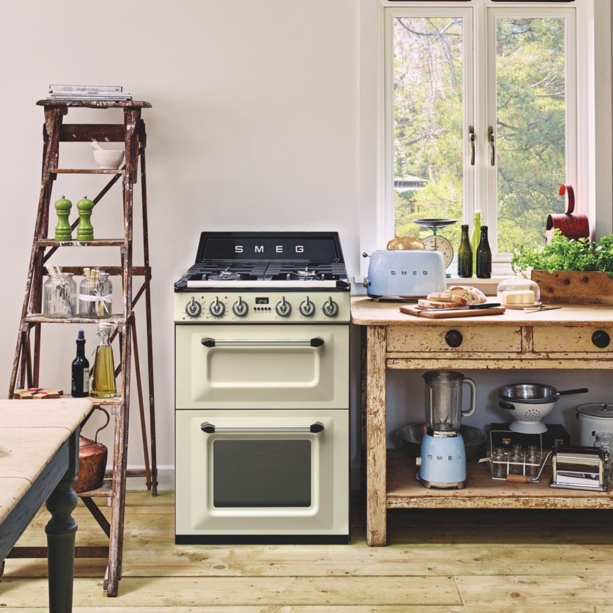 Piano de cuisson gaz 4 feux 60 cm TR62 crème brillant, SMEG