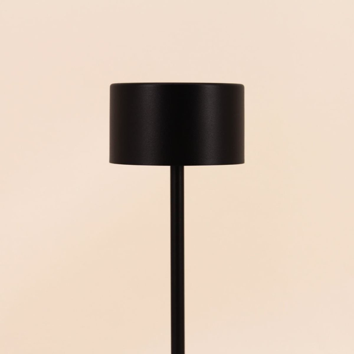Lampe rechargeable USB IP44 en métal noir 27cm noir, ORNAMI