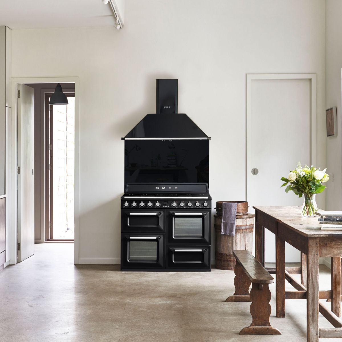 Piano de cuisson induction 5 feux 110 cm TR4110I noir brillant, SMEG