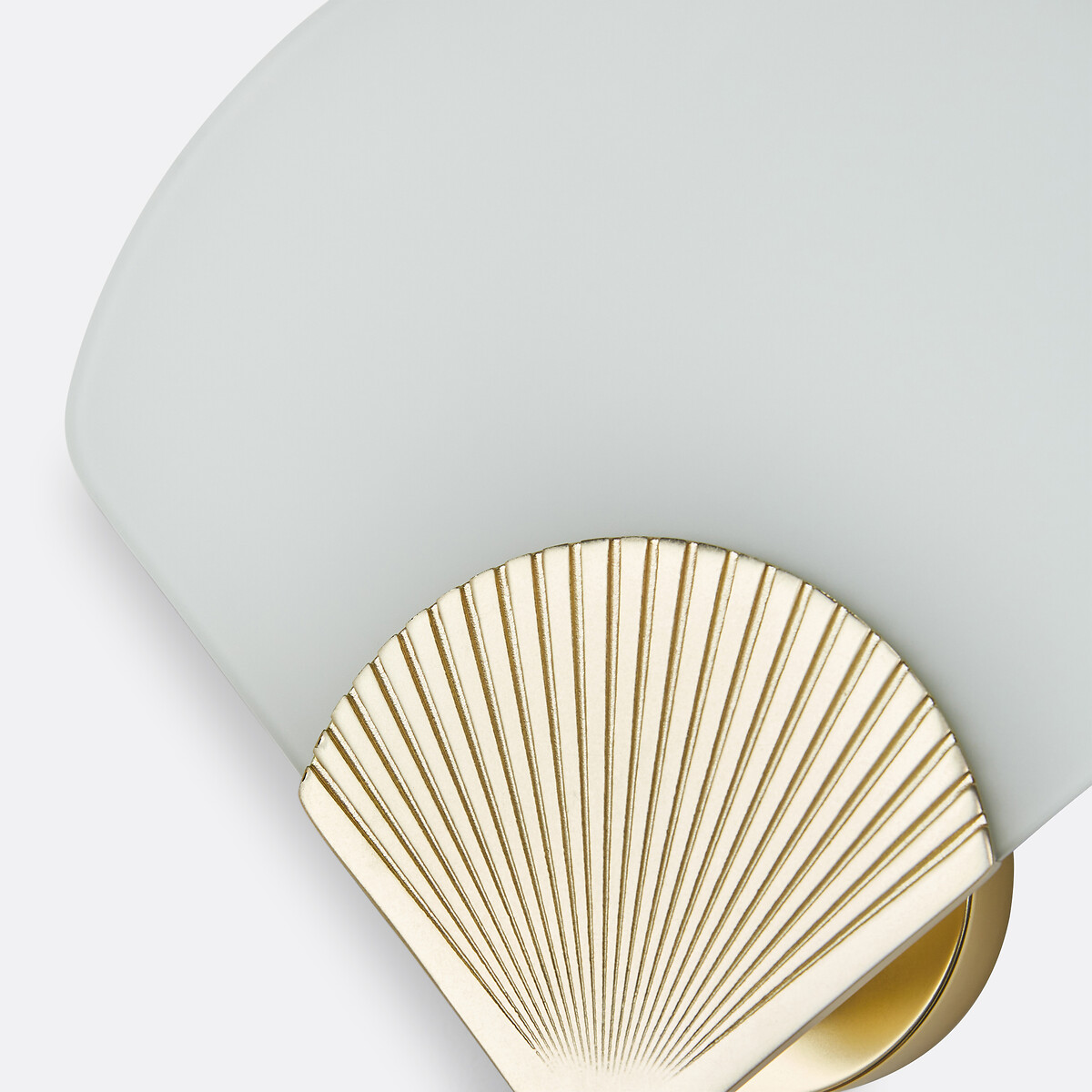 Wandlamp in messing en opaline glas, Alcance messing, LA REDOUTE INTERIEURS