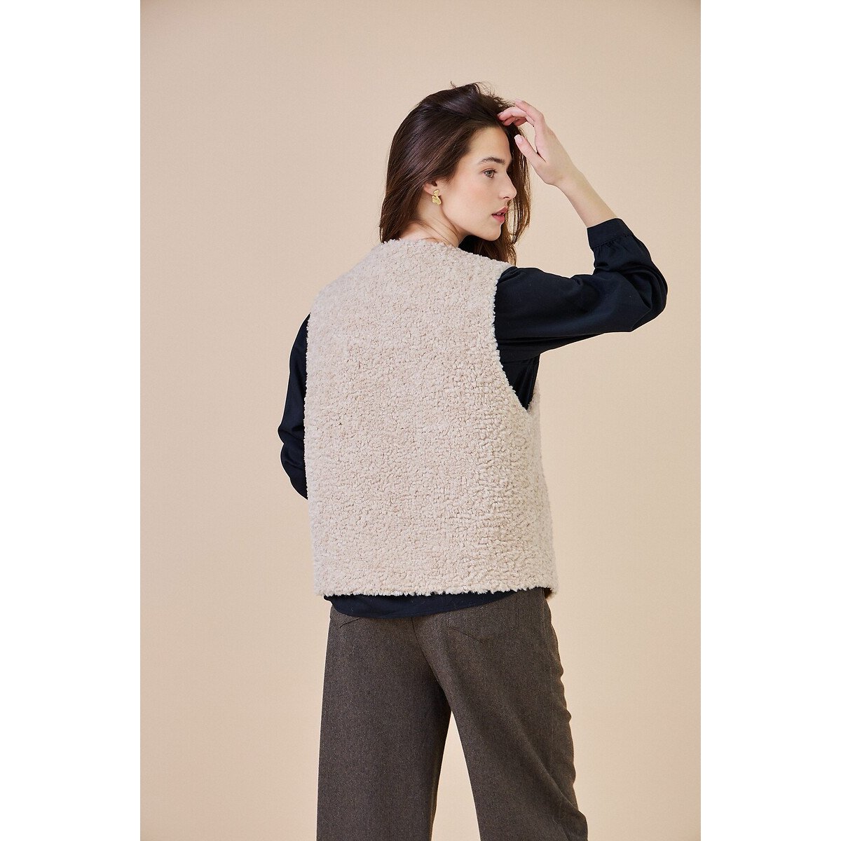 Sleeveless Sherpa Jacket beige, SEE U SOON
