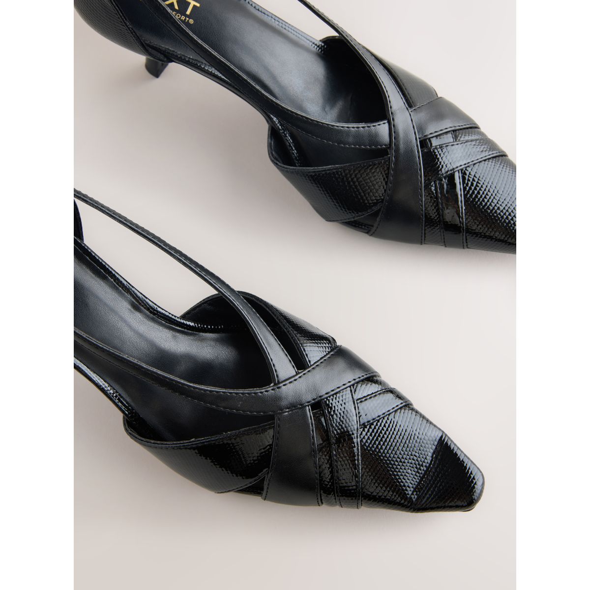 Escarpins asymétriques forever comfort® serpent noir, NEXT