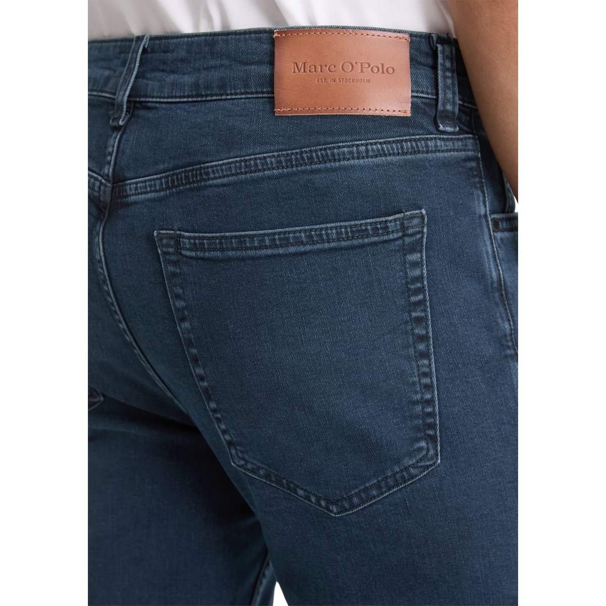 Jeans modèle Kalmo droit en coton bio mélangé bleu foncé, MARC O'POLO