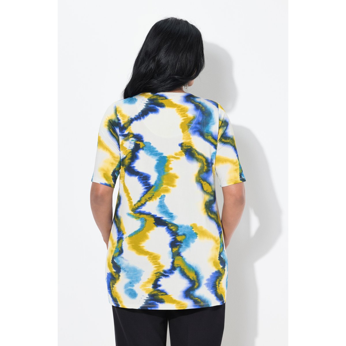 T-shirt au tombé fluide. Décolleté rond et blanc neige, ULLA POPKEN