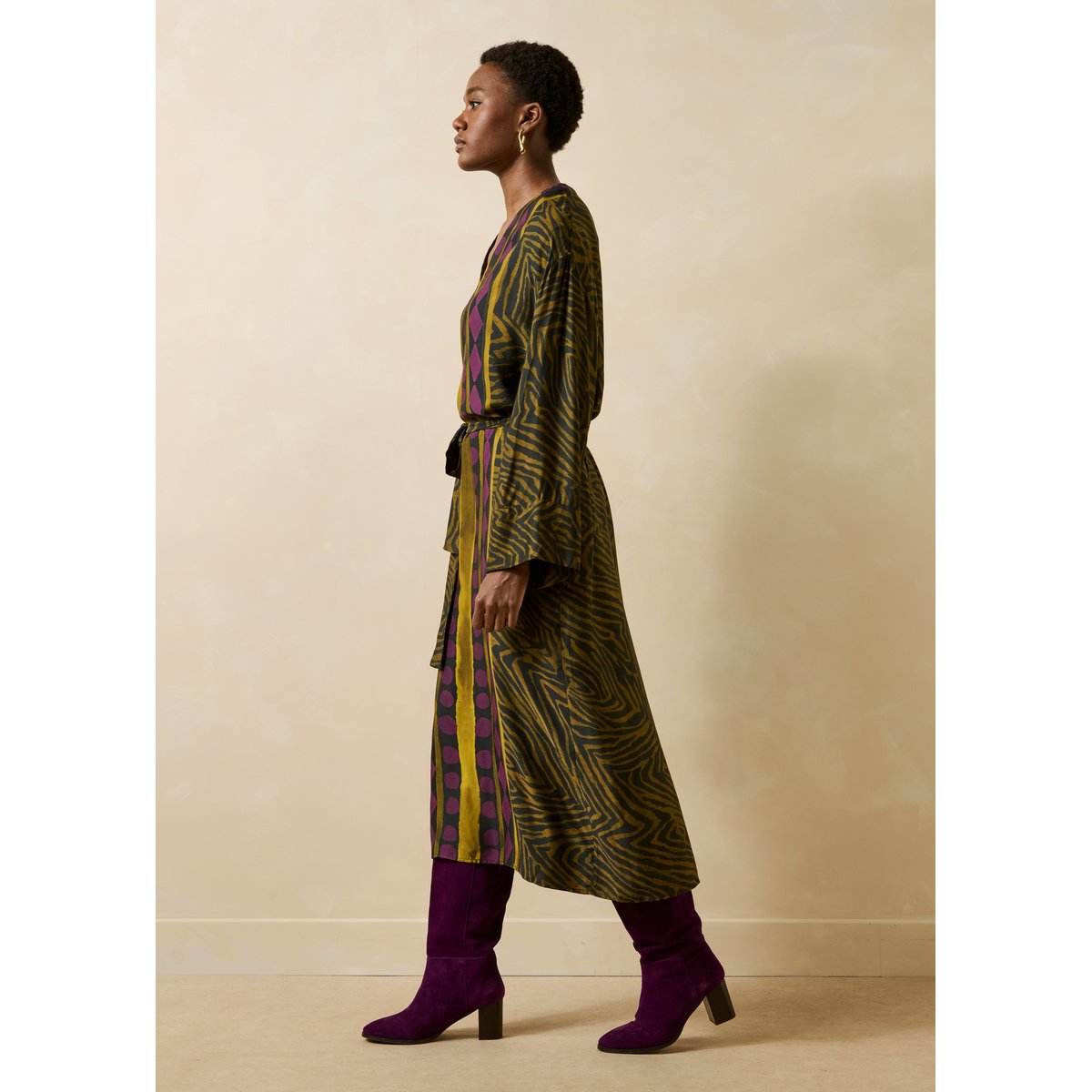 Robe longue imprimé zèbre manches longues col V noir/ocre, LA FEE MARABOUTEE