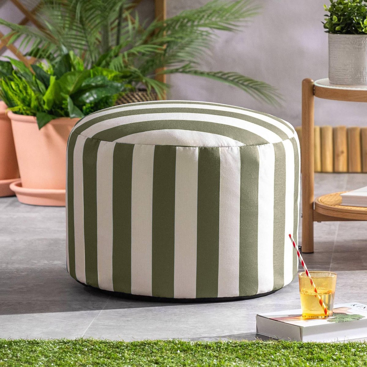 Pouf repose-pieds rond d'intérieur et d'extérieur en tissu tissé imprimé Oeko-Tex® - MILANO rayures vert olive, ICON