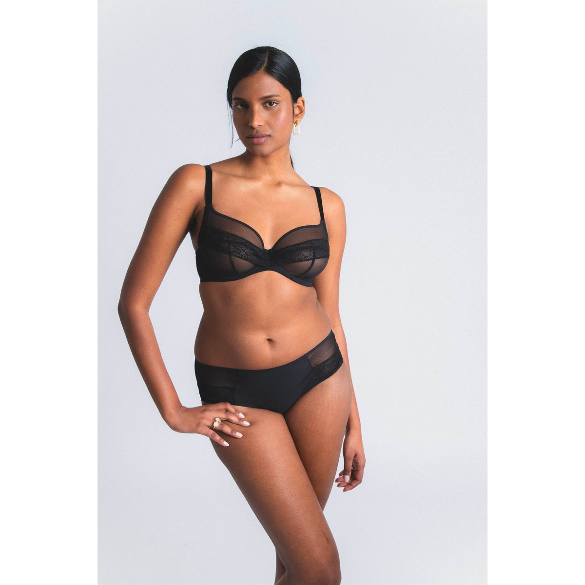 Shorty en dentelle NUDITÉ noir, MAISON LEJABY
