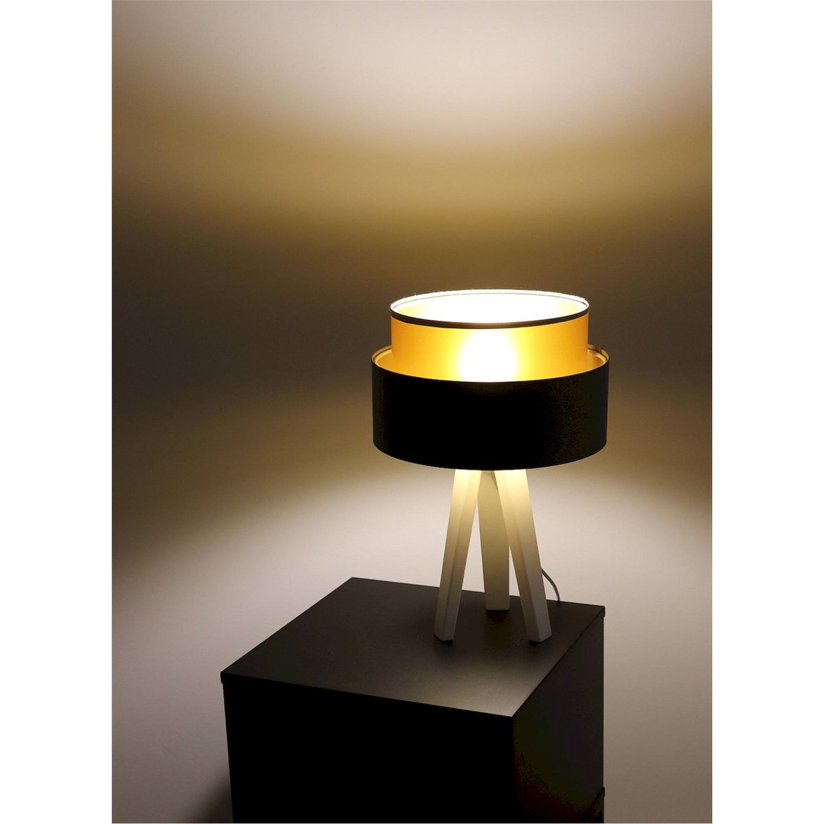 Lampe à poser ronde, DUO ELLEGANT noir satiné avec intérieur doré, BPS KONCEPT