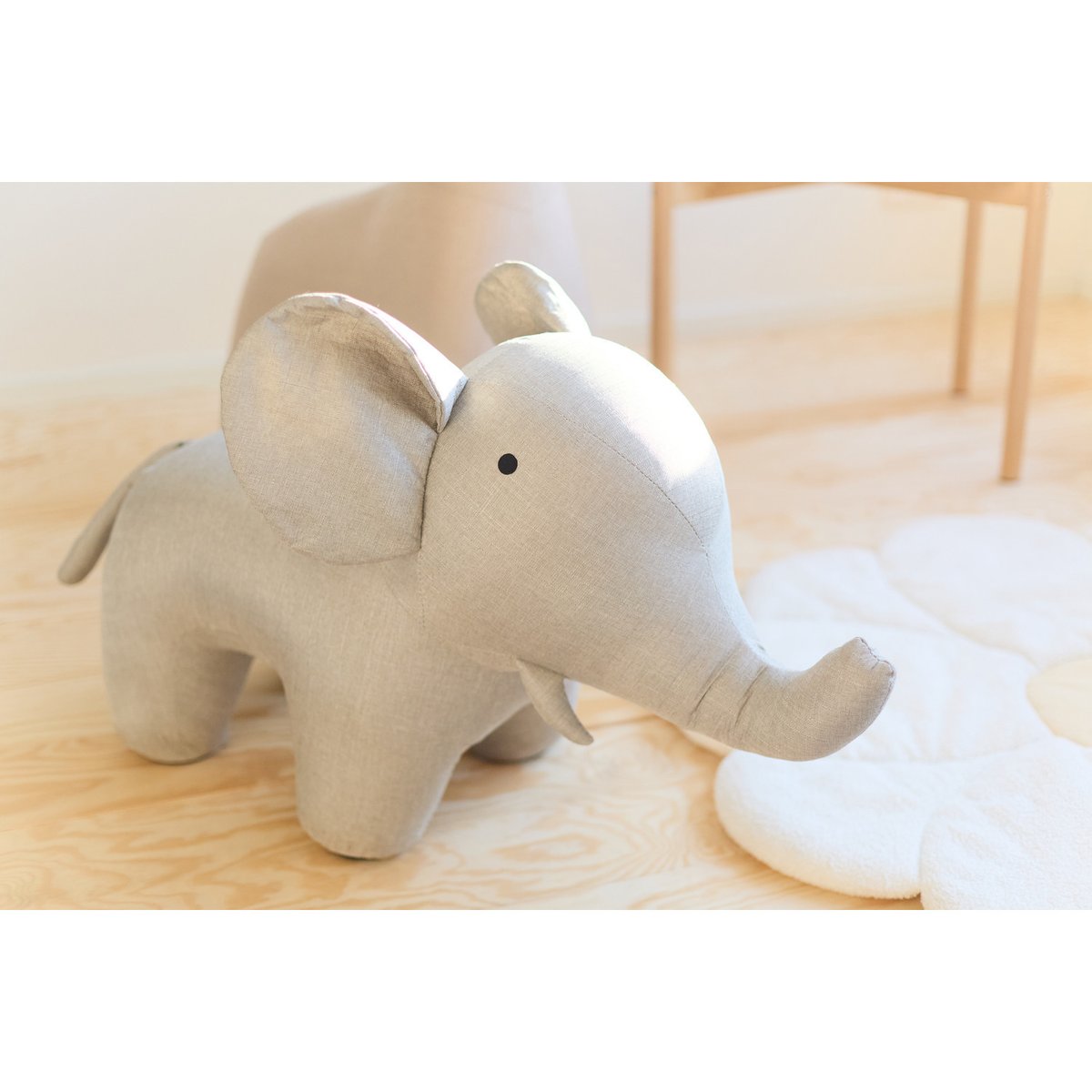 Jouet éléphant debout gris, CHILDHOME