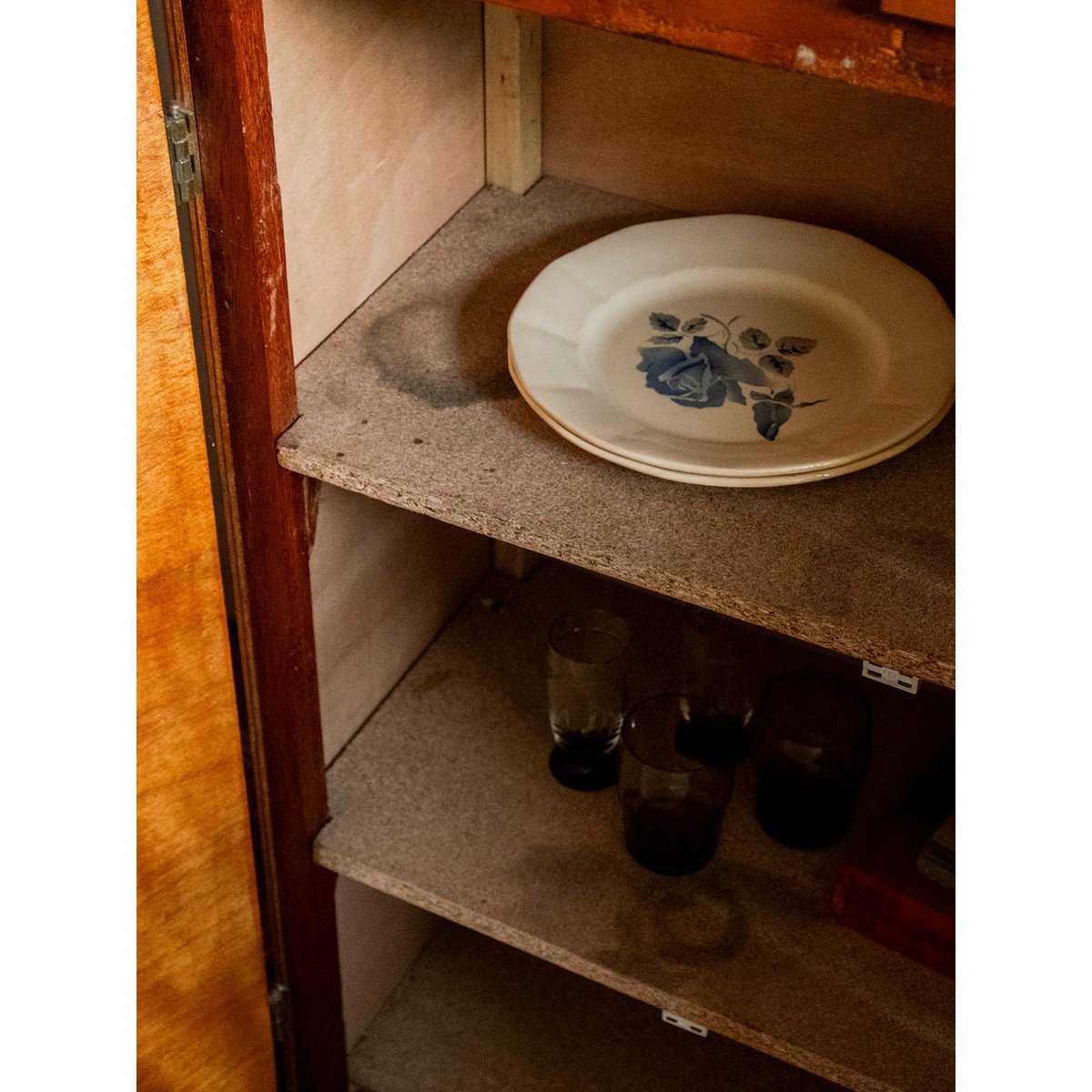 Buffet au plaquage en bois Gustave N°1608 - Bon état bois clair, DEBONGOUT