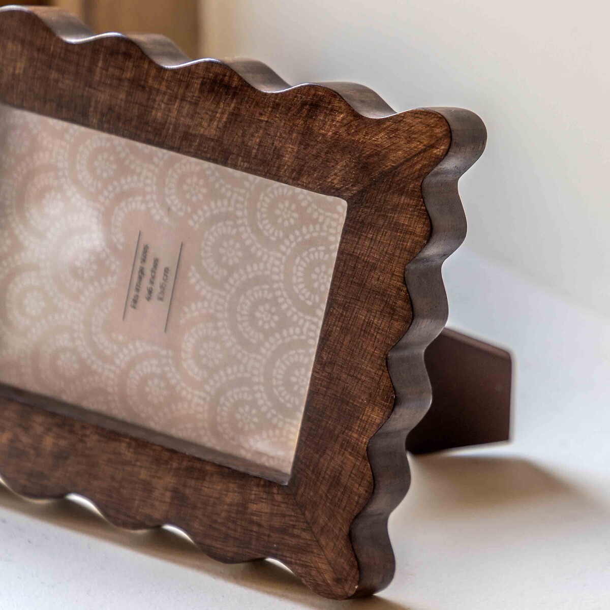 4x6" Anfo Wooden Scallop Photoframe brown , ÉDITÉ