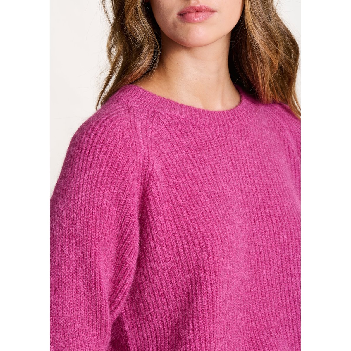 Pull manches longues col rond maille à côtes pivoine, LA FEE MARABOUTEE
