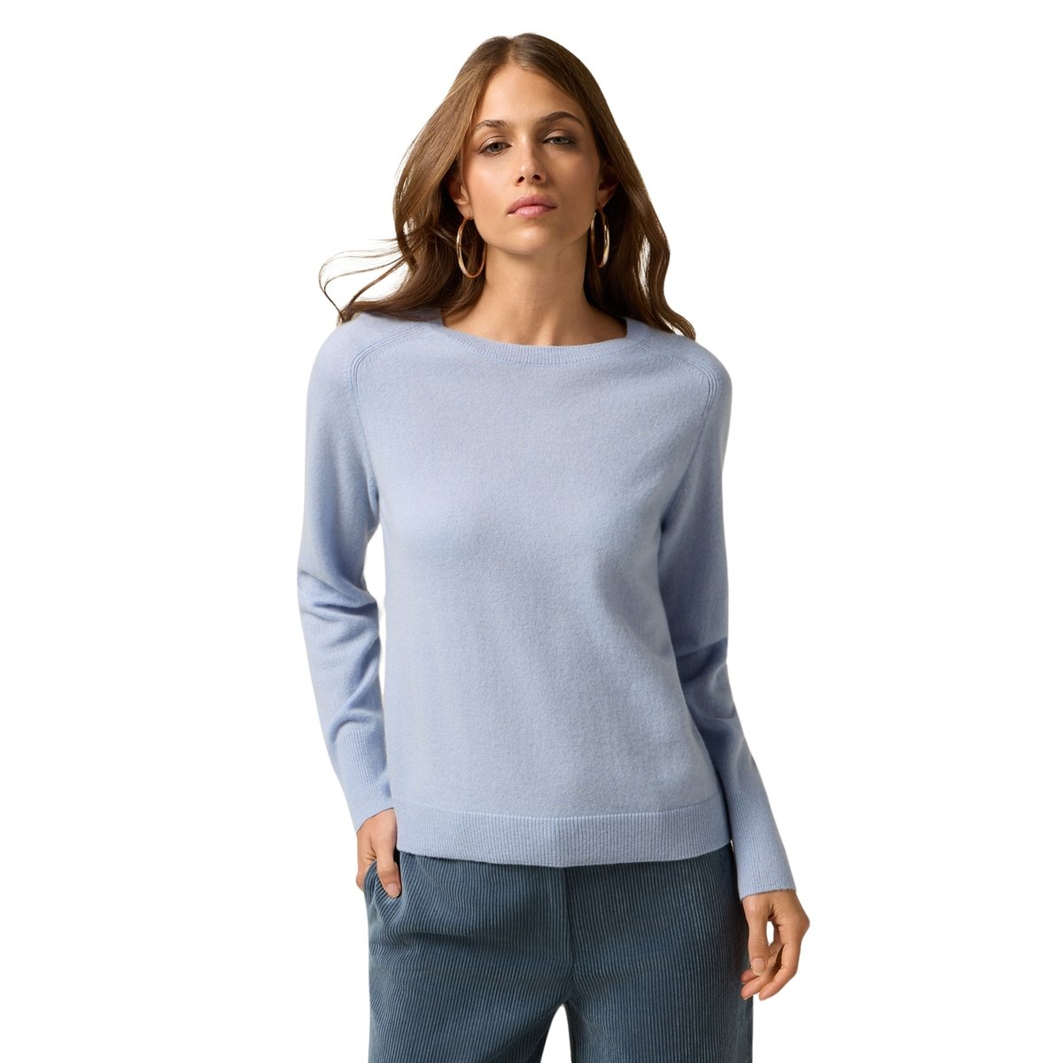 Pull ras du cou bleu, OLTRE