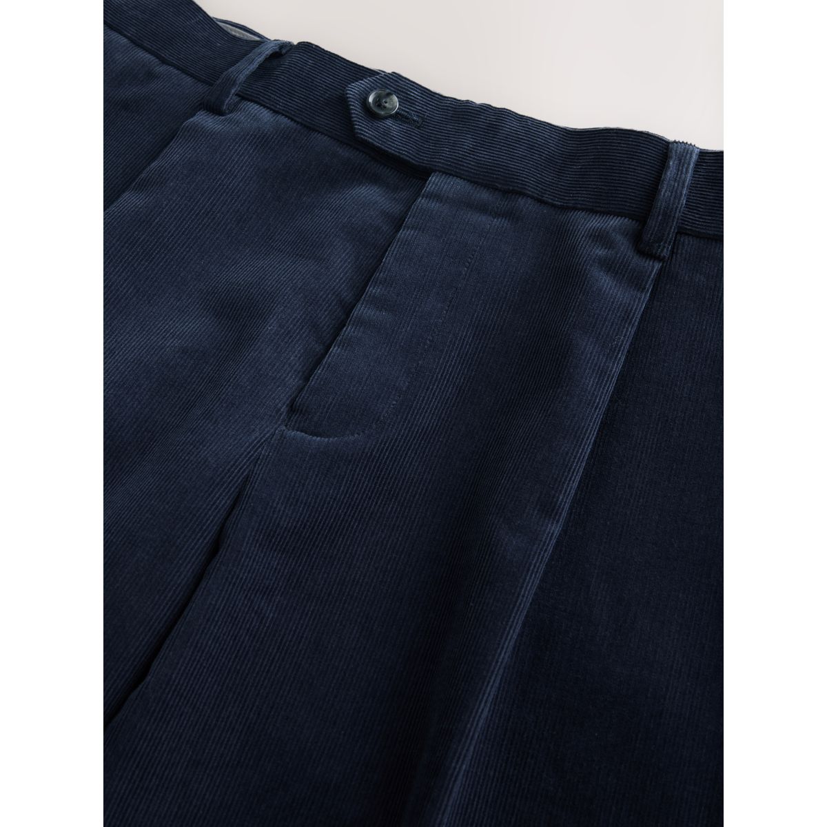Pantalon de costume slim en velours côtelé bleu marine, NEXT