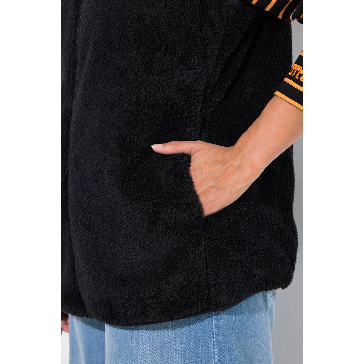 Gilet en polaire douillette, col montant noir, ULLA POPKEN