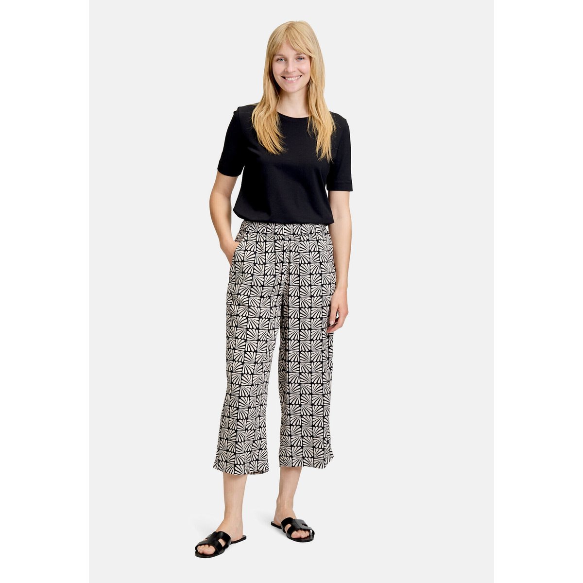 Pantalon à enfiler à poches extérieures noir/beige, BETTY BARCLAY