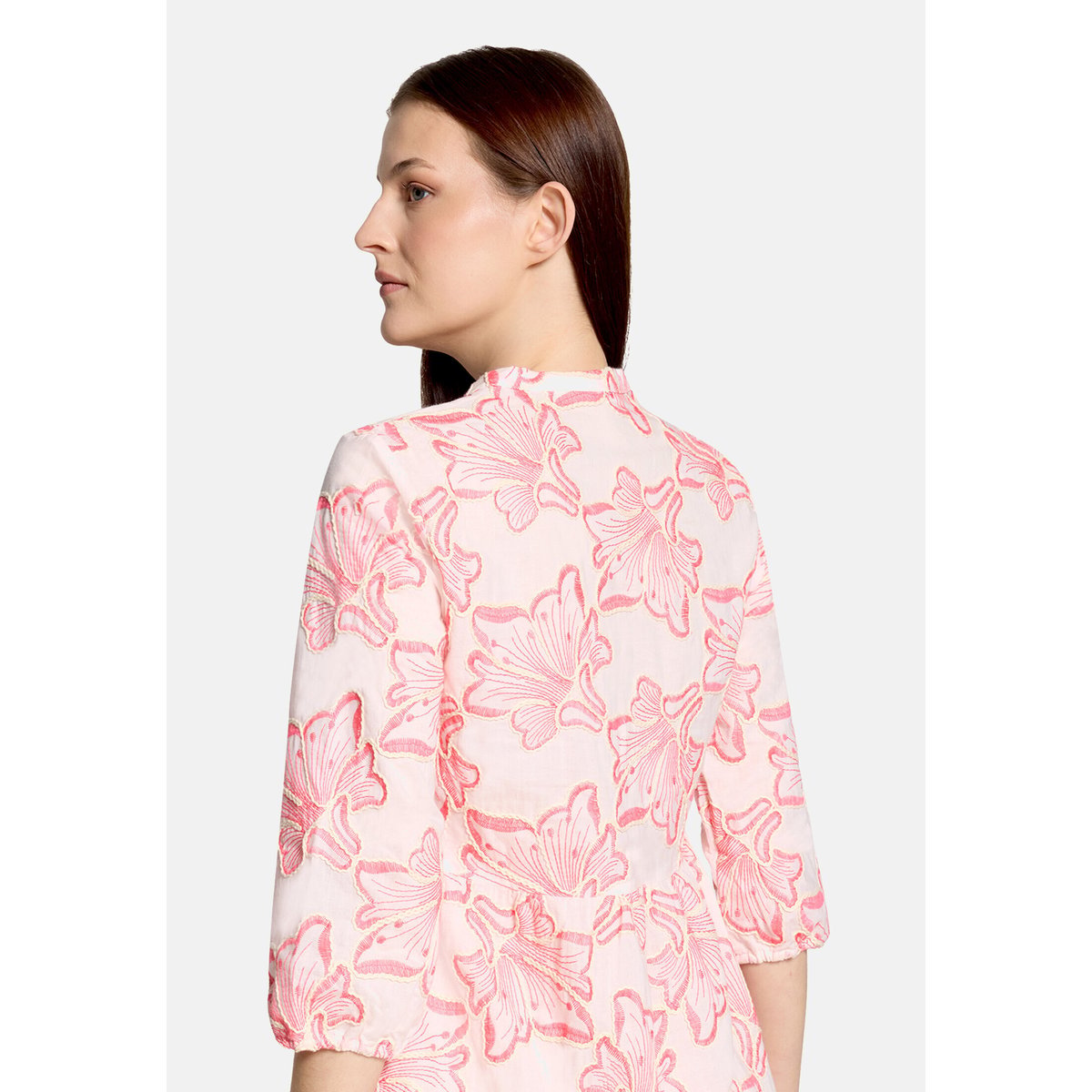 Robe à volants à broderies rosé/pink, BETTY & CO