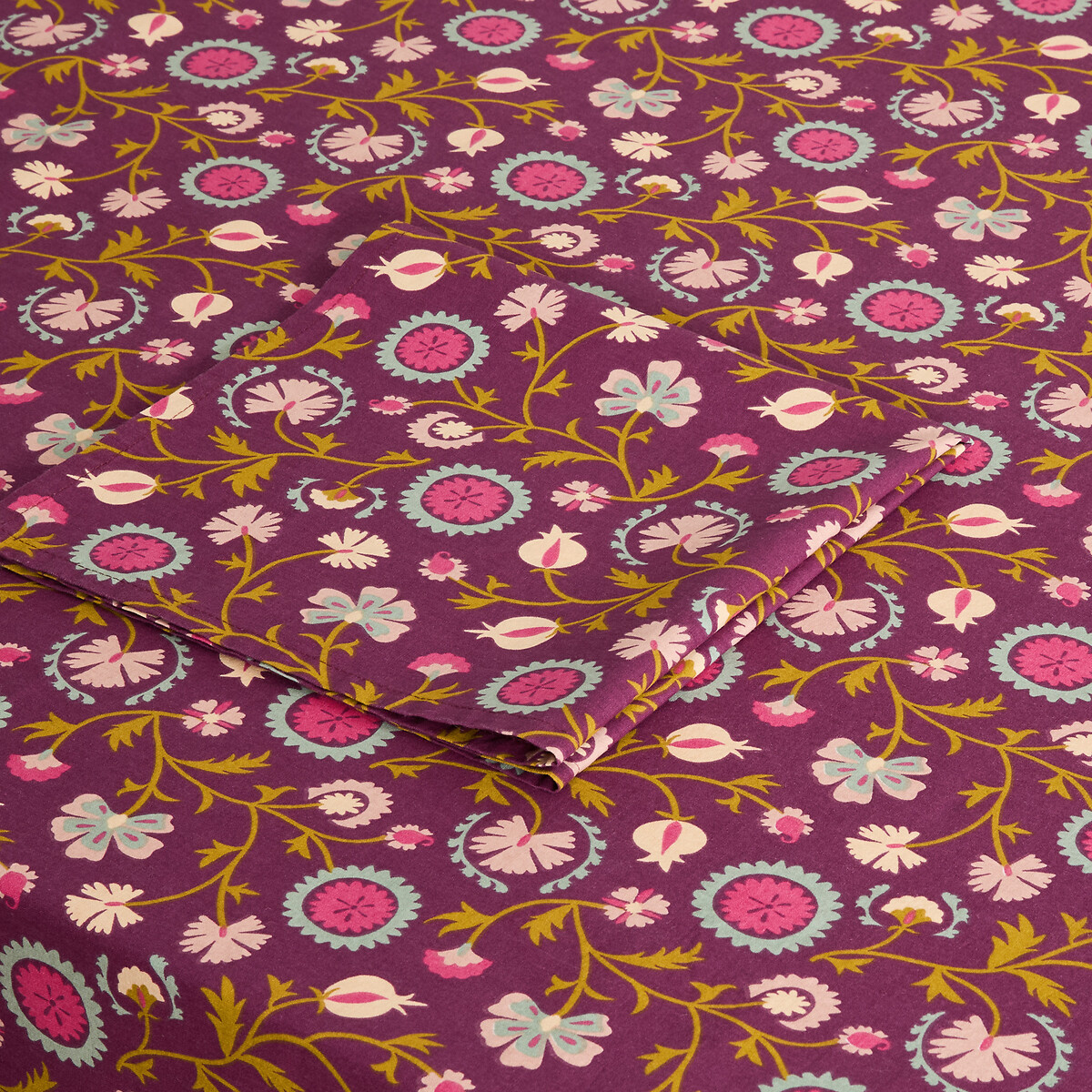 Izild Floral Print Washed Cotton Tablecloth print/plum background, LA REDOUTE INTERIEURS