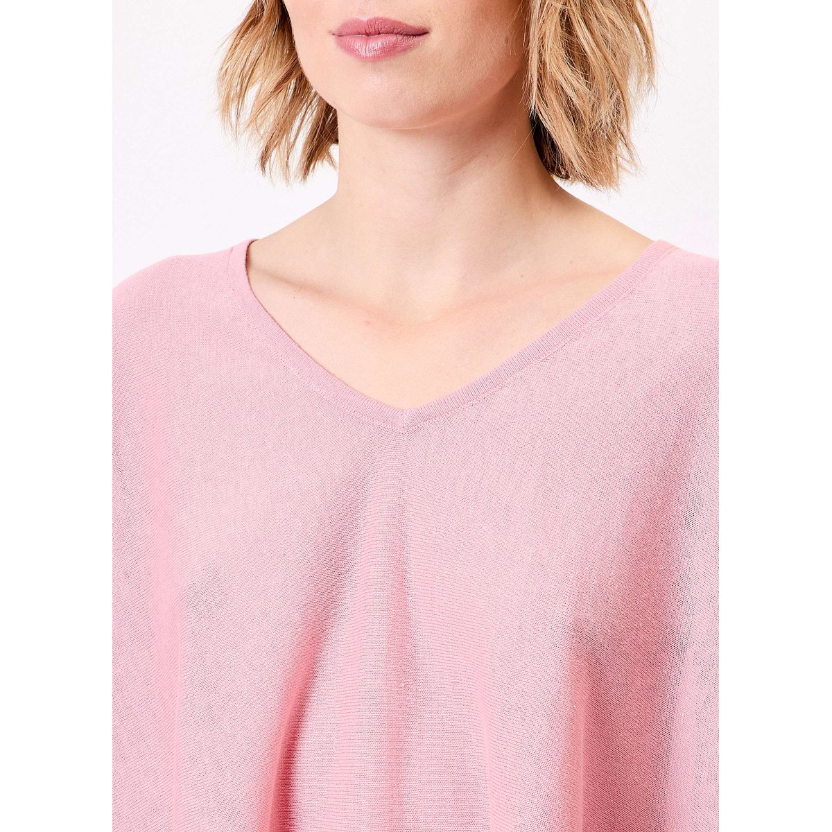 Pull uni en maille fine et légère AMIL rose poudre, LA FIANCÉE
