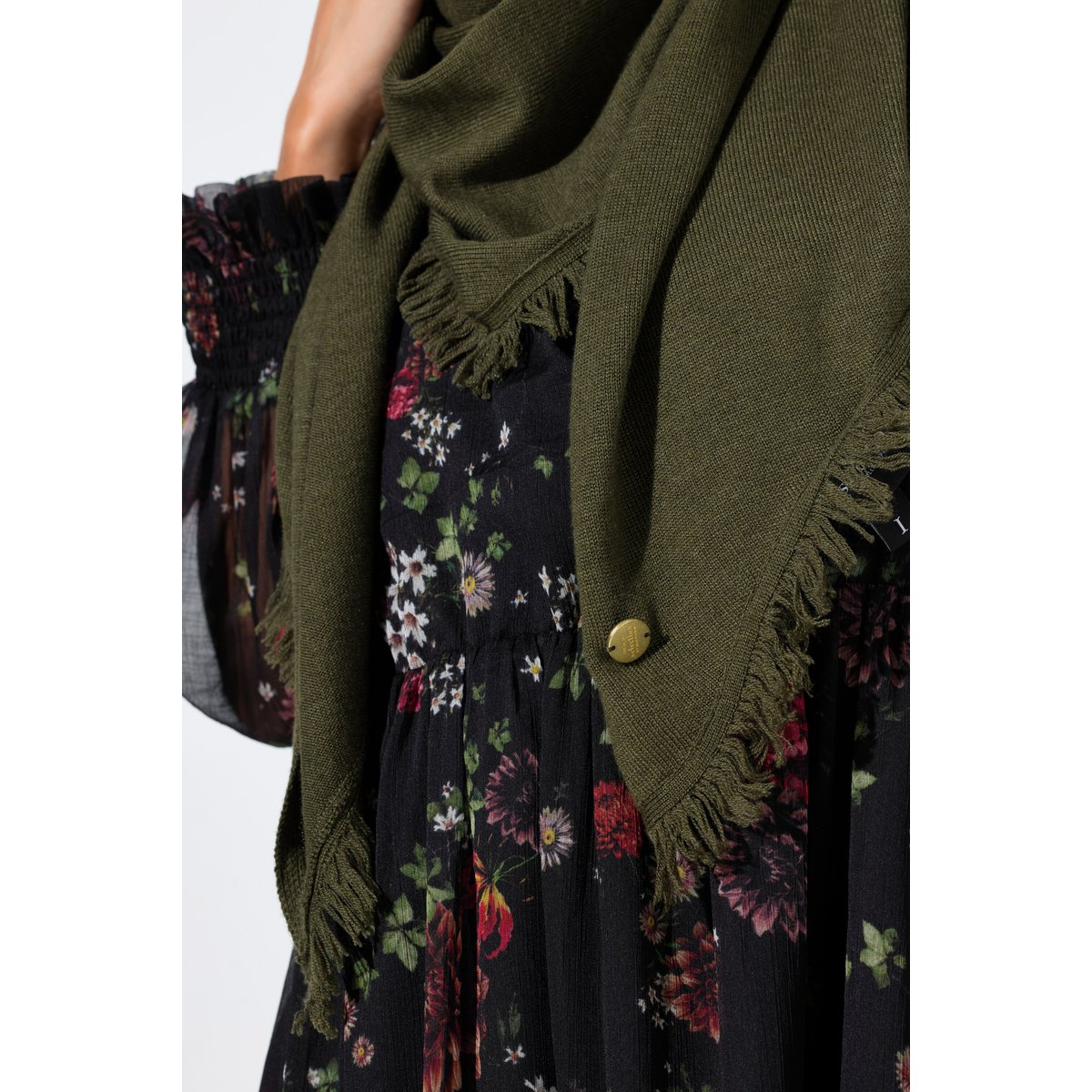 Foulard triangulaire, bords frangés kaki foncé, ULLA POPKEN