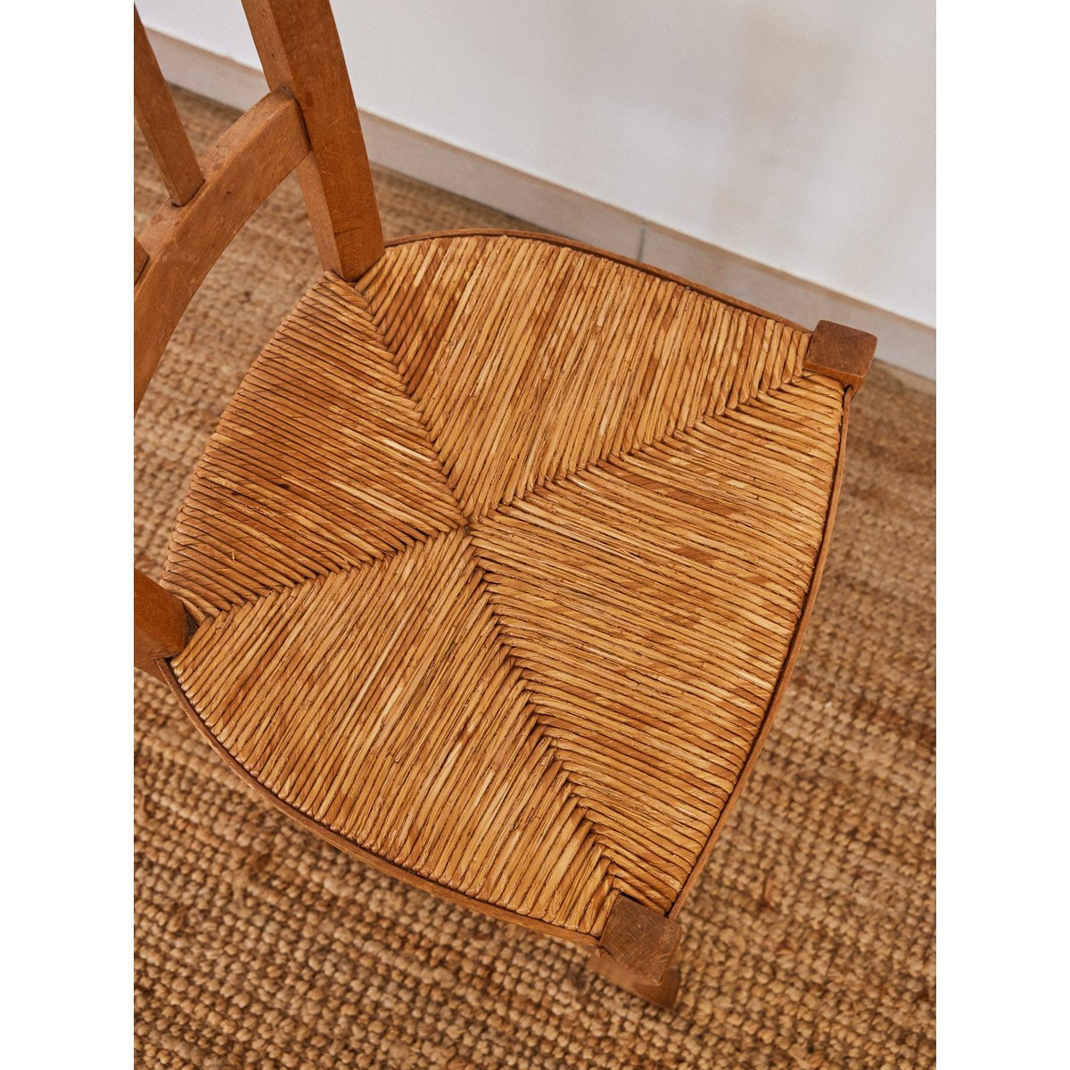 Lot de 5 chaises en paille Claude N°1283 - Bon état bois clair, DEBONGOUT