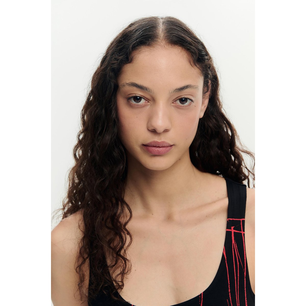 Robe asymétrique sans manches noir, DESIGUAL